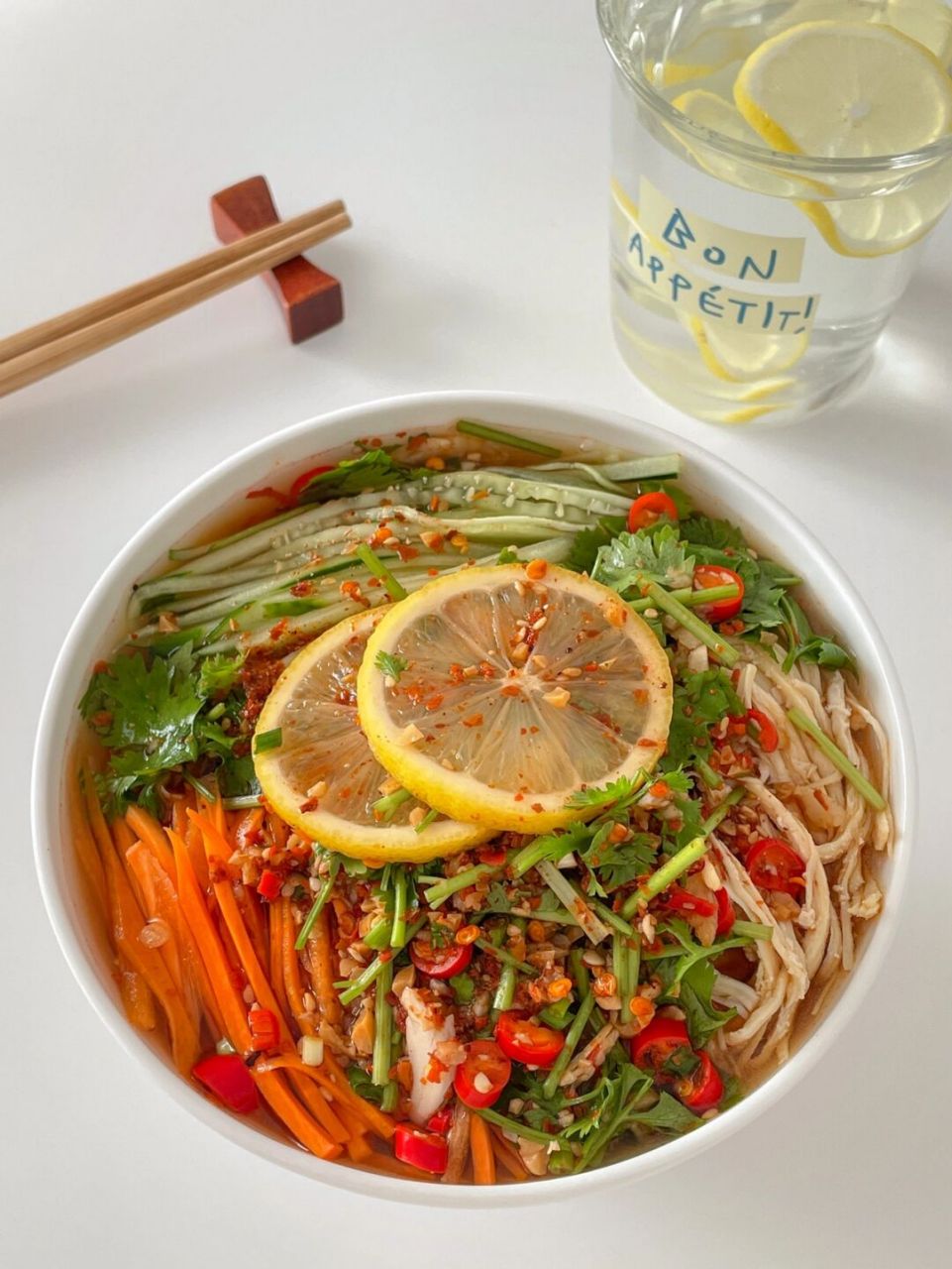 夏日解暑餐95无油低卡 | 柠檬鸡丝凉米线 15热得快成熟人了,只想