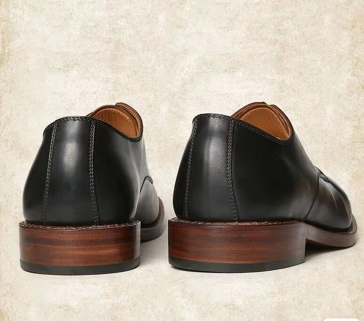 主要原因是折扣太少,今天店里到货一双马臀皮的德比皮鞋,来自日本的