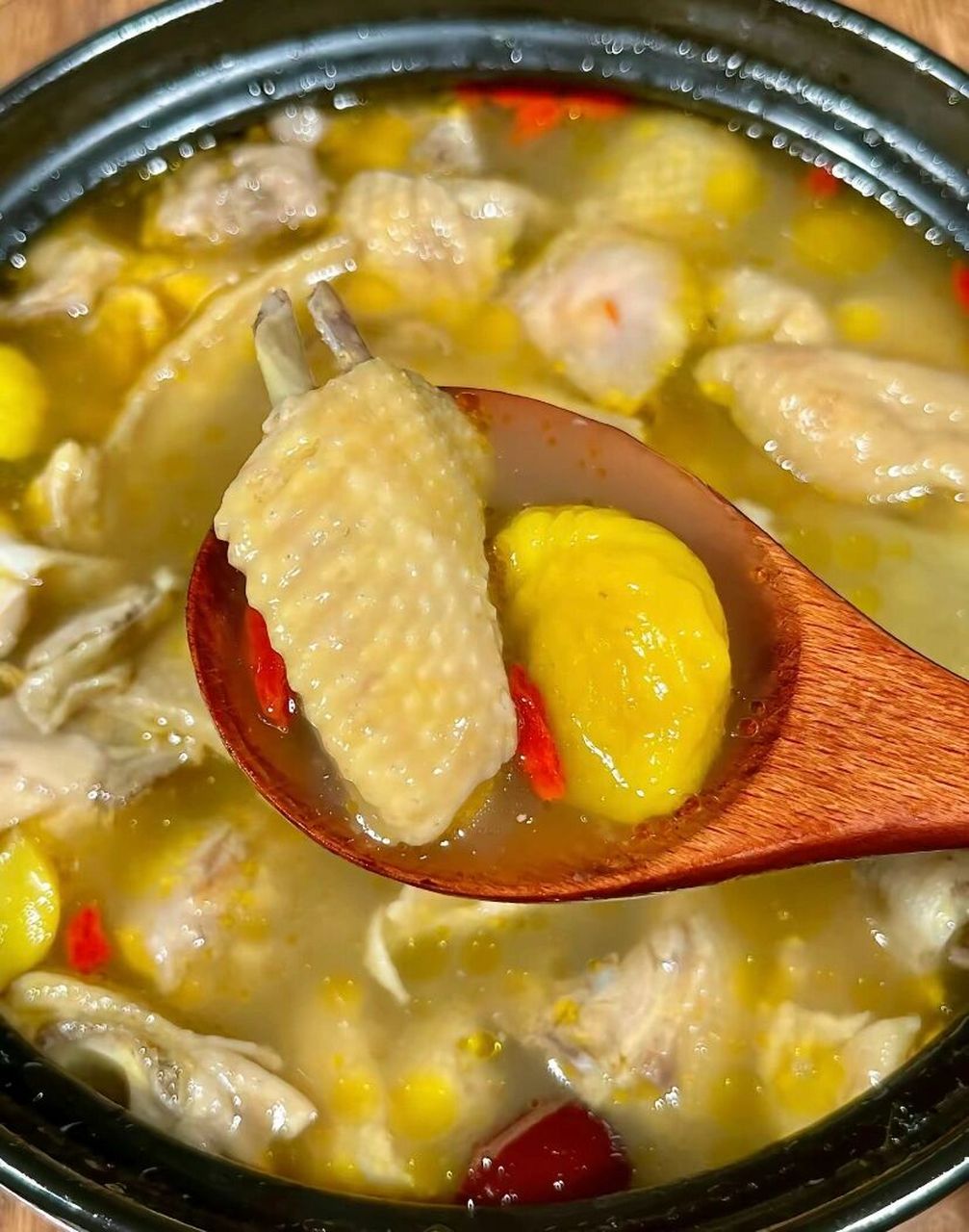板栗鸡汤99太太太鲜了,连喝三碗7515 #养生汤# #超级下饭的家常