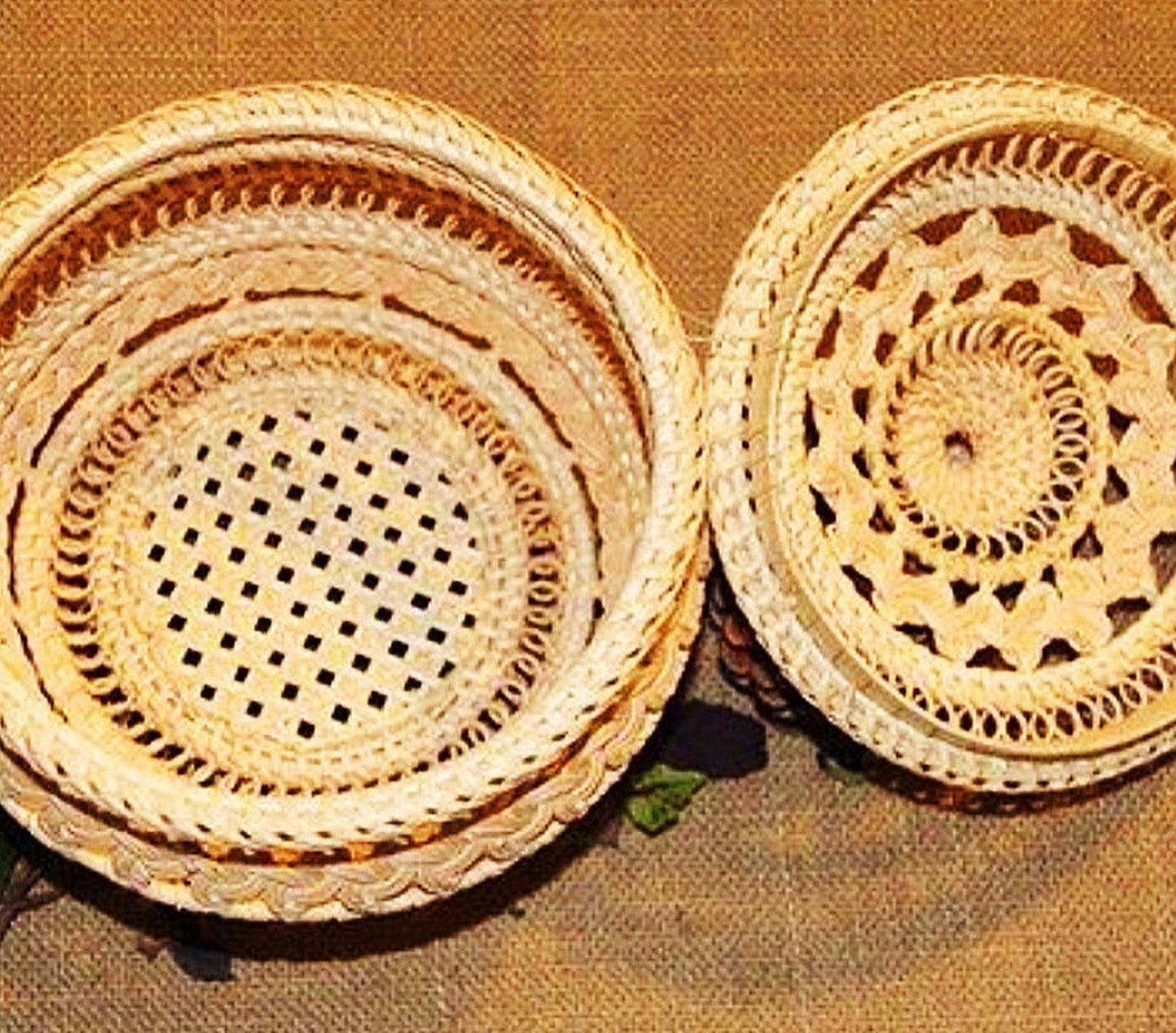 珠海十大特产 1,黄皮干 珠海本地水果黄皮制成的果干,酸甜可口,生津