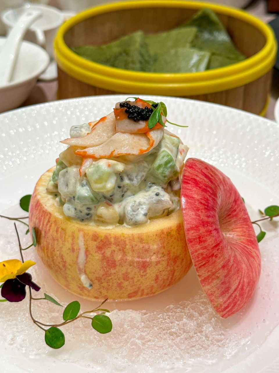 麦香菠萝95……一口误终生…… 外面是麦片,里面居然是酸甜的菠萝