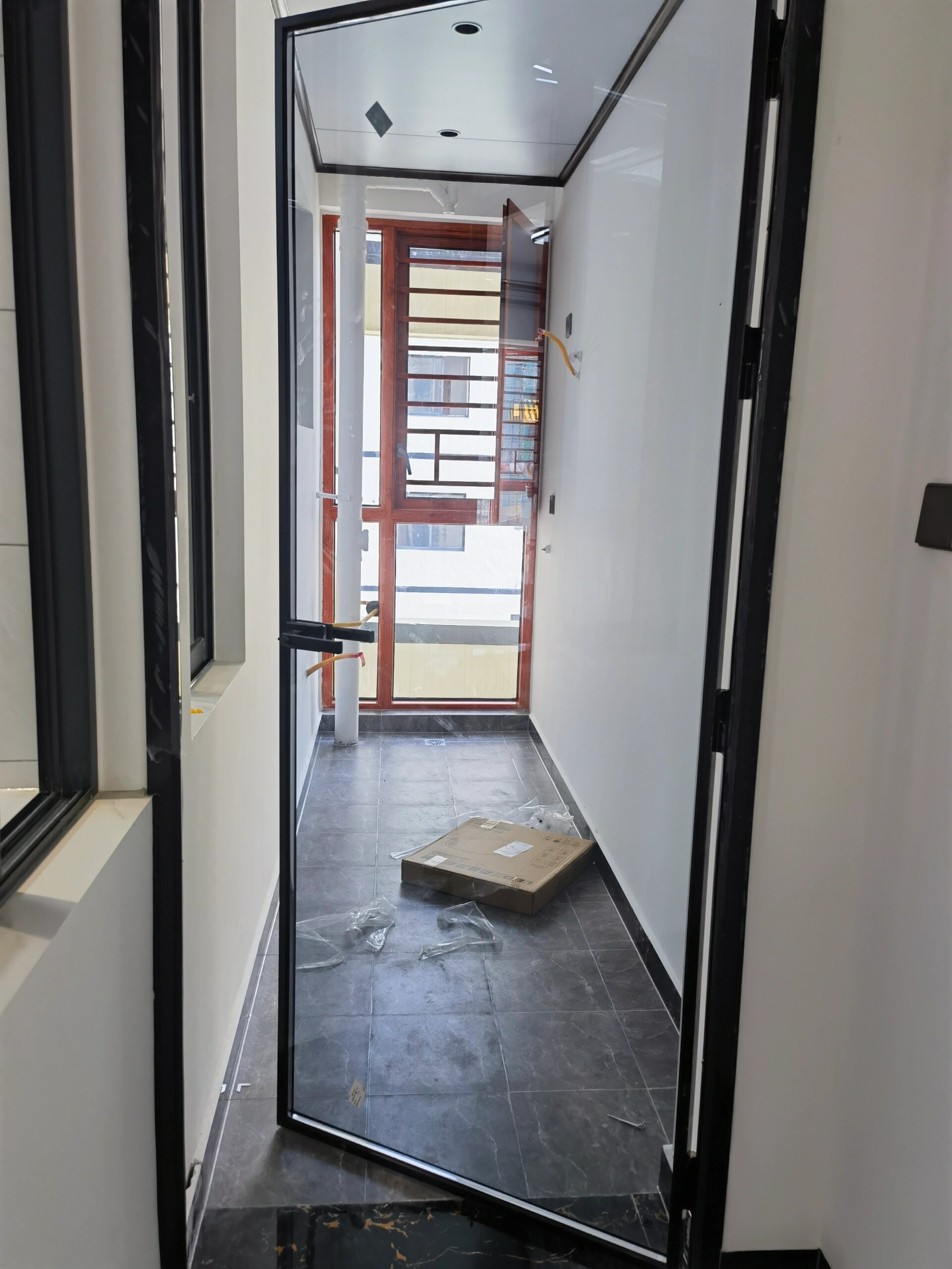 阳台平开门灰玻