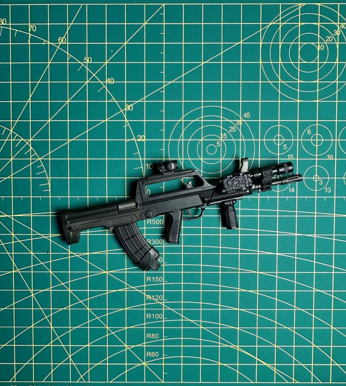 兔子的qbz-95-1 qbz-95-1由北方工业集团公司研制,95式的改进型,5.