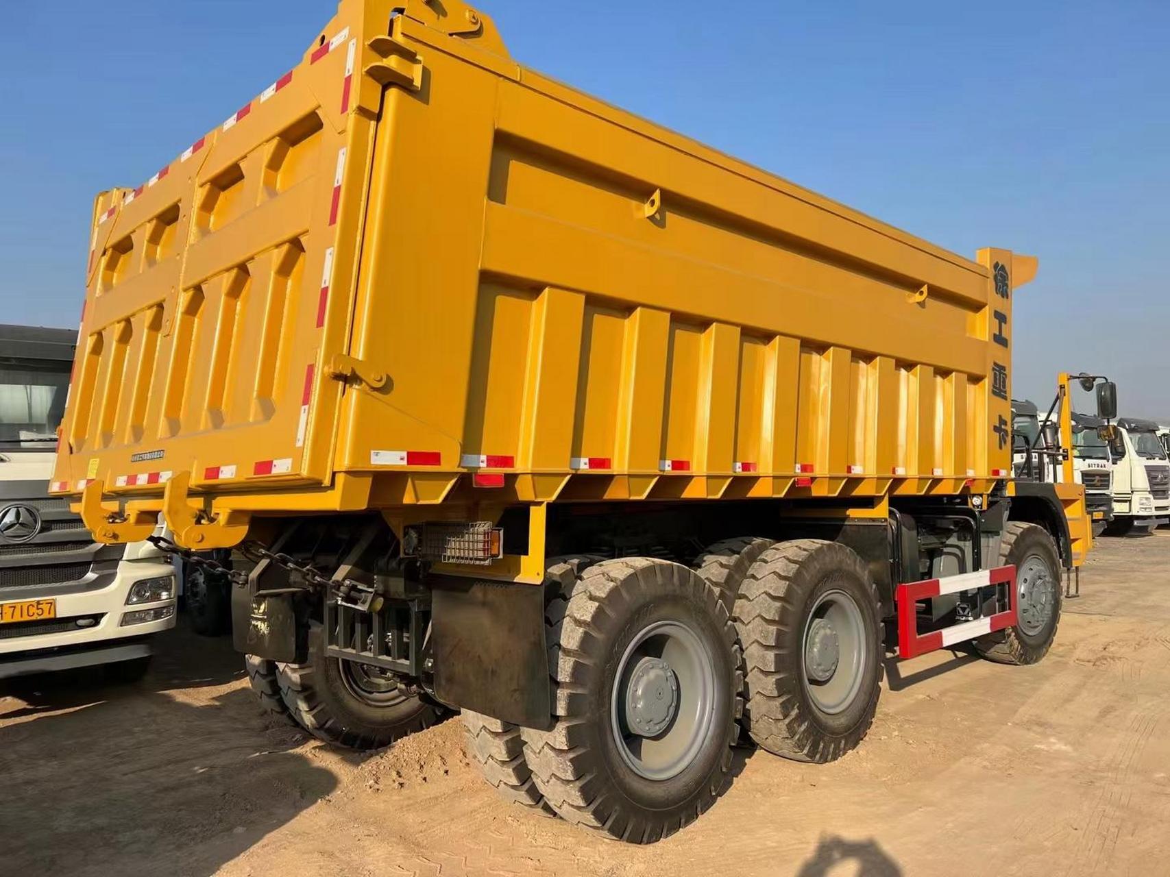 矿山宽体车 徐工90型矿车库存新车,底盘:蓬翔19t前桥,带驻车制动,蓬翔