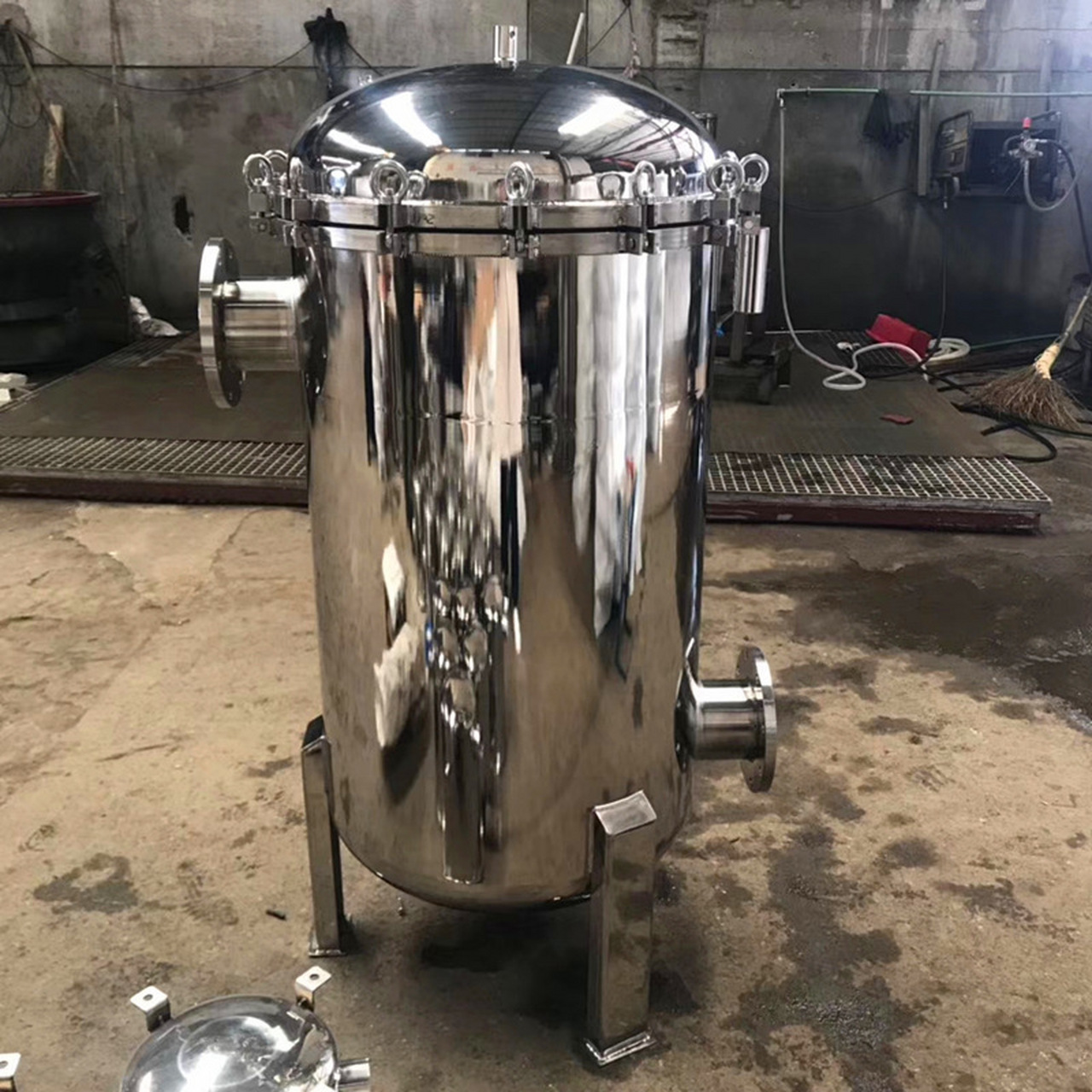 袋式过滤器 快开袋式过滤器 吊环袋式过滤器 侧入系列袋式过滤器是一