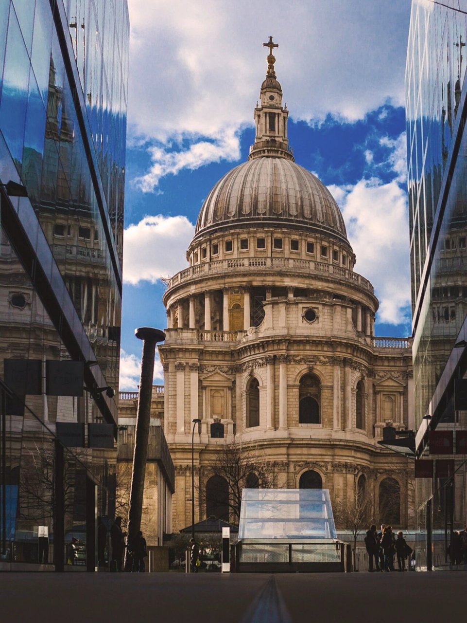 凤凰涅槃的圣保罗大教堂|泰晤士河岸的瑰宝 ⛪️圣保罗大教堂(st