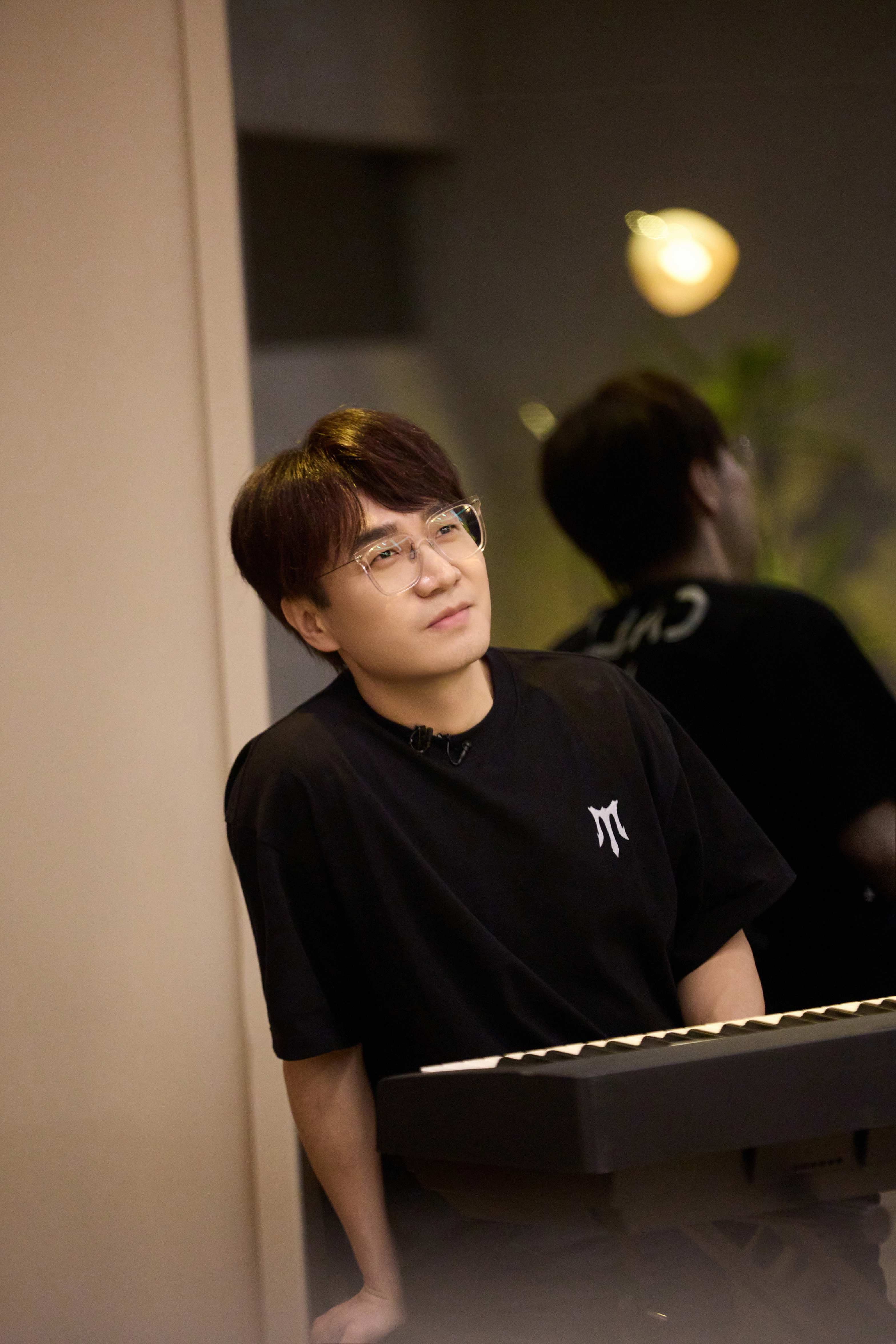 王铮亮细心洞察全场,队长技能点满