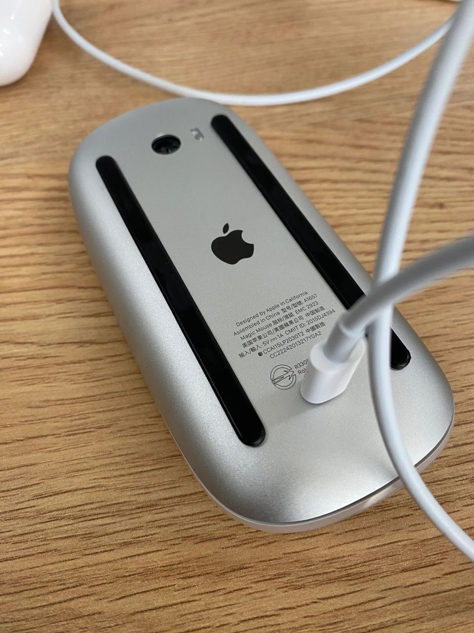 妙控鼠标多久冲一次电啊?