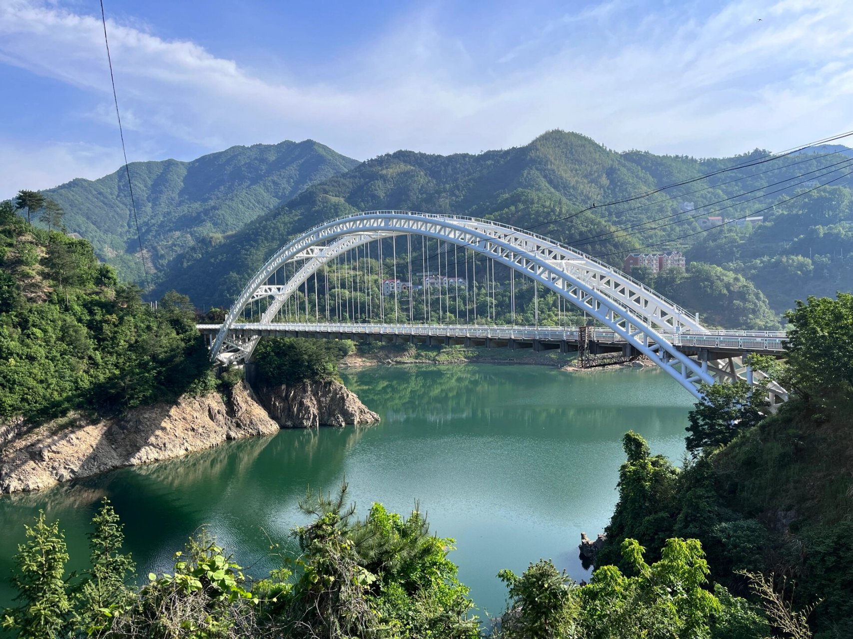 浙西天路 浙西天路全长130多公里,一路上有山有水有田园风光,风景真的