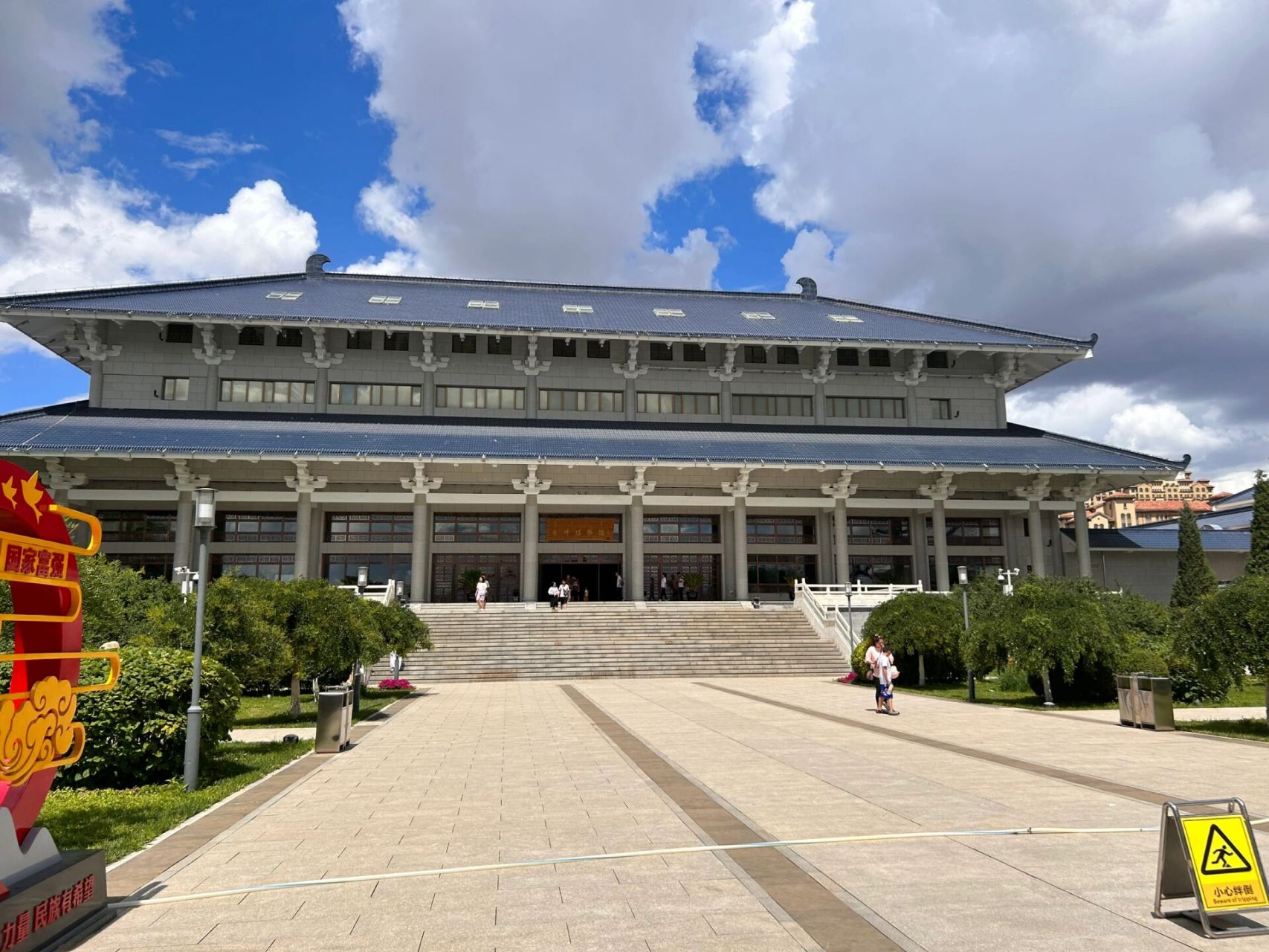 紅山文化 契丹 赤峰博物館 圖1赤峰博物館,主要是介紹了赤峰出現的