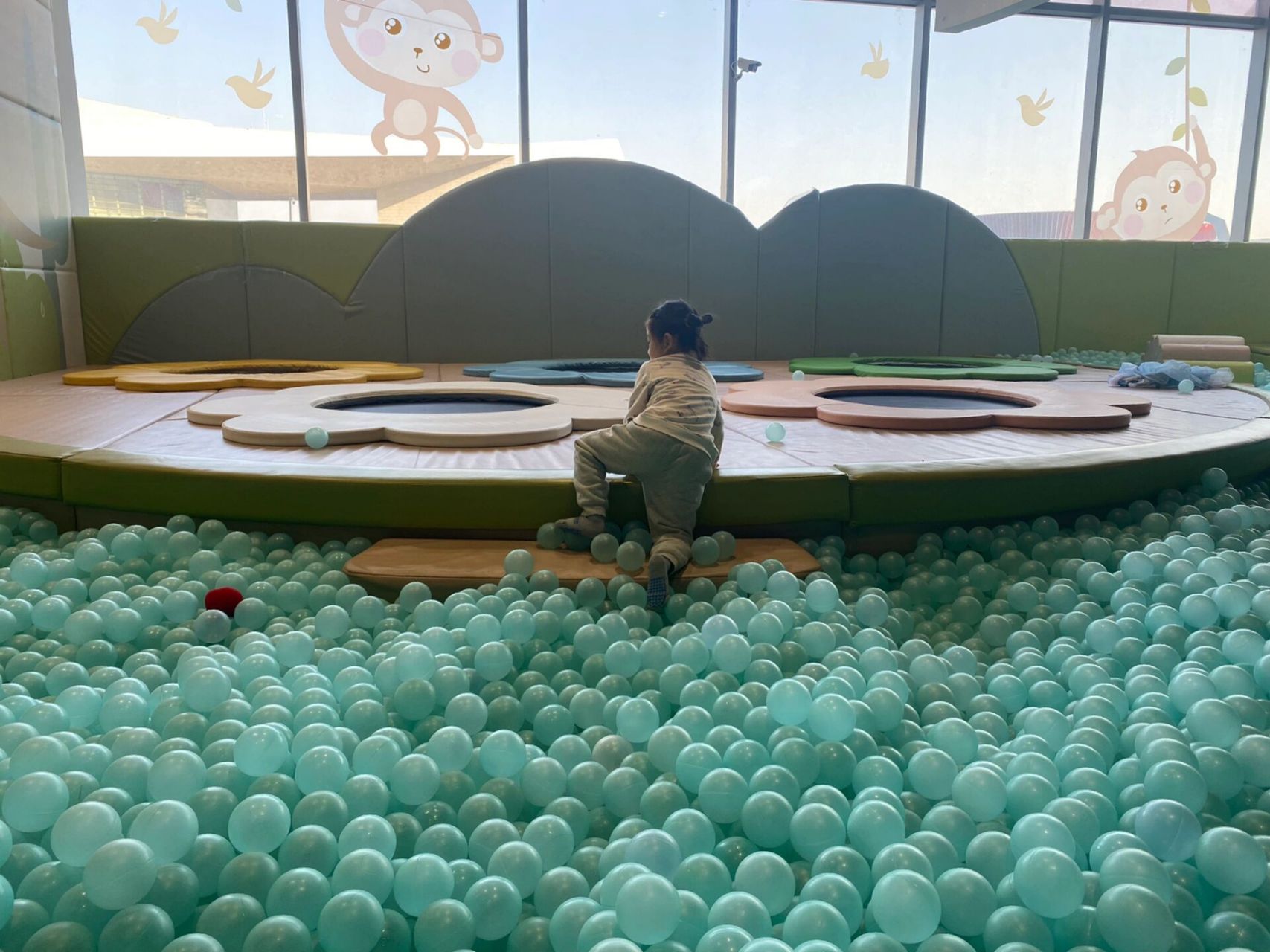 探店|太原万象城 嗨贝儿童乐园   新发现的一家 单次198 办卡比较合适