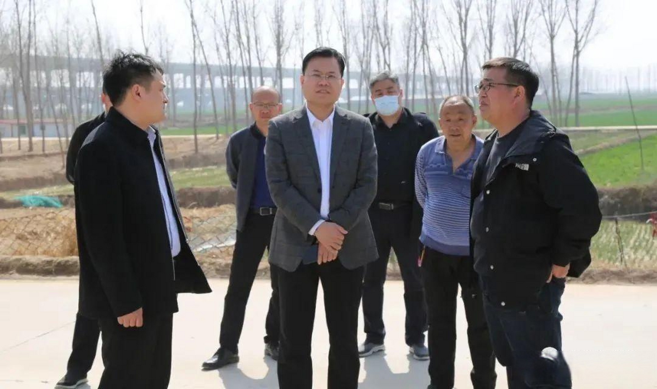 原阳县委副书记,县长郭新杰一行调研耕地保护工作 3