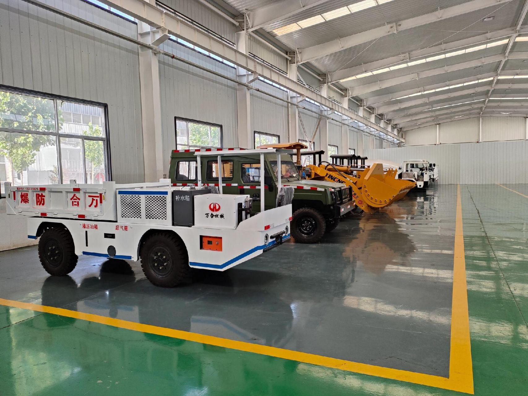 坐标:山西,永济 本公司专业开发,生产制造,销售矿用防爆无轨胶轮车