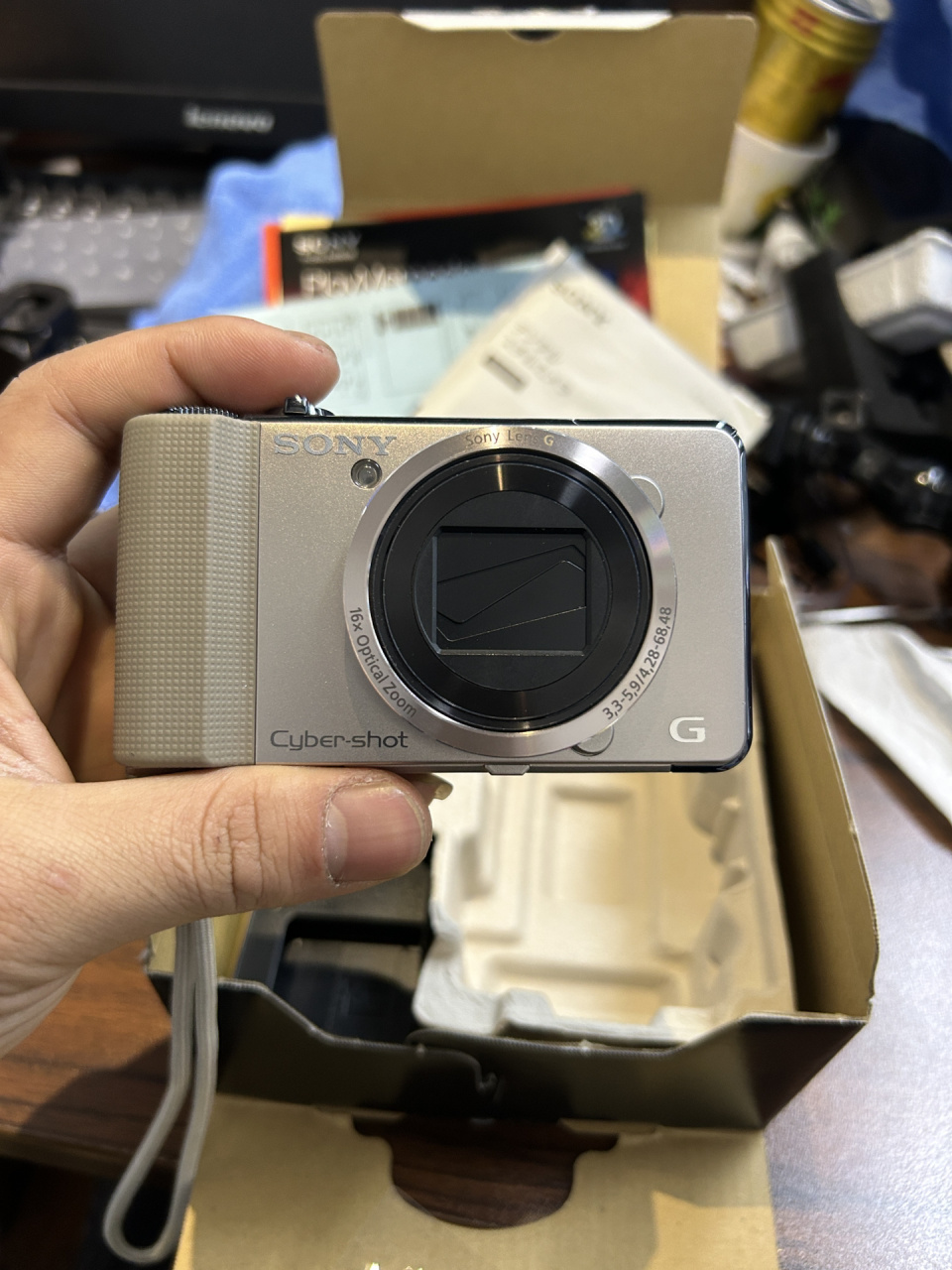 已出 索尼 dsc-hx9v ccd 复古 卡片机 数码 500粉丝特惠,屏幕涂层脱落