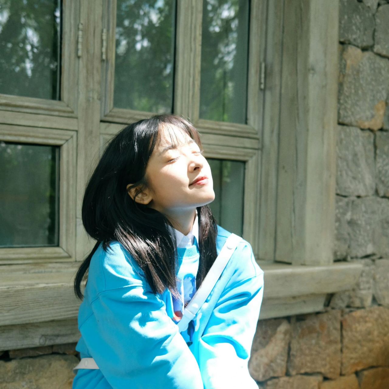 头像分享·沈月