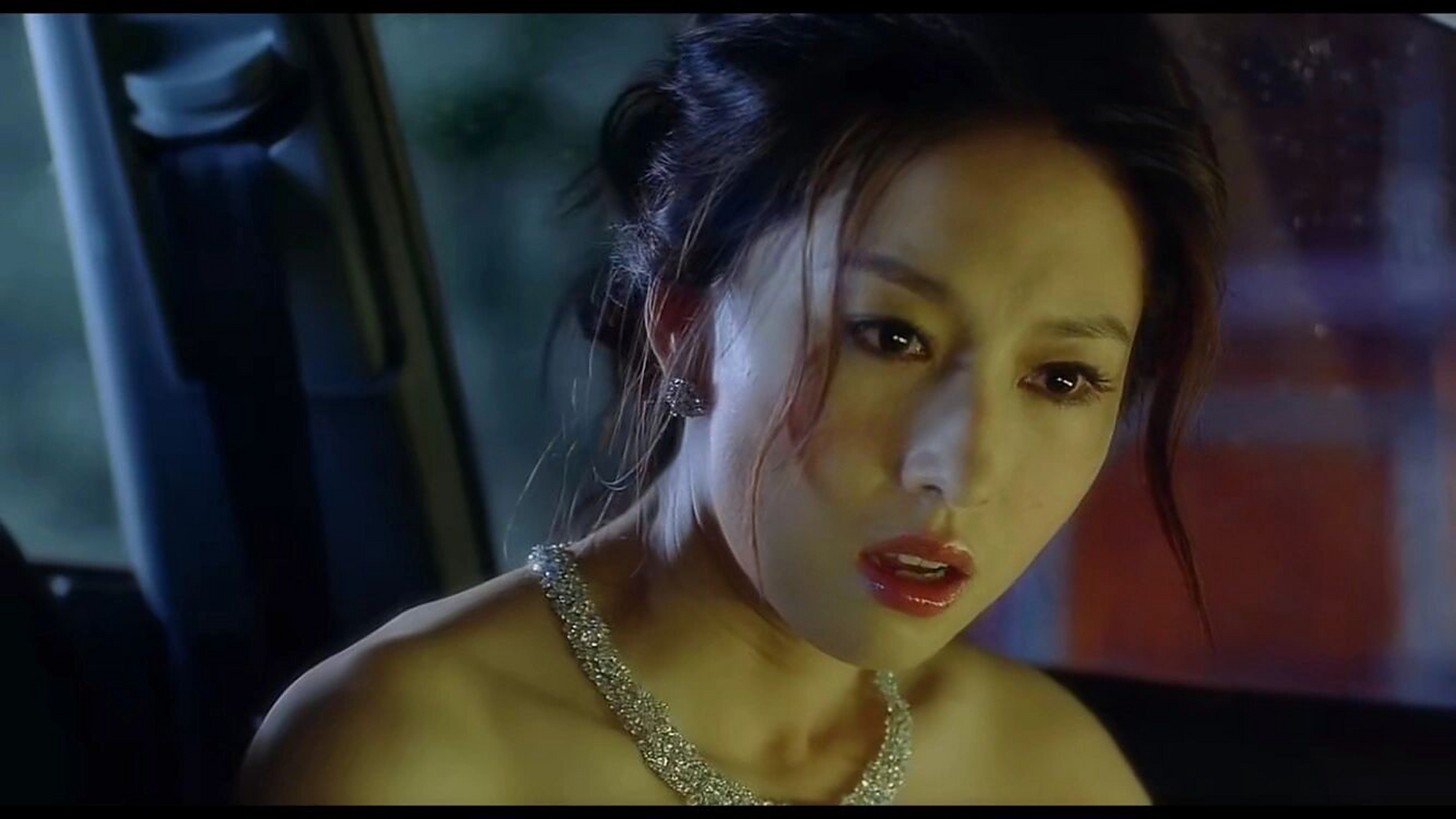 港產片審美圖鑑||華麗破碎感的賈曉晨 賈曉晨把cc 