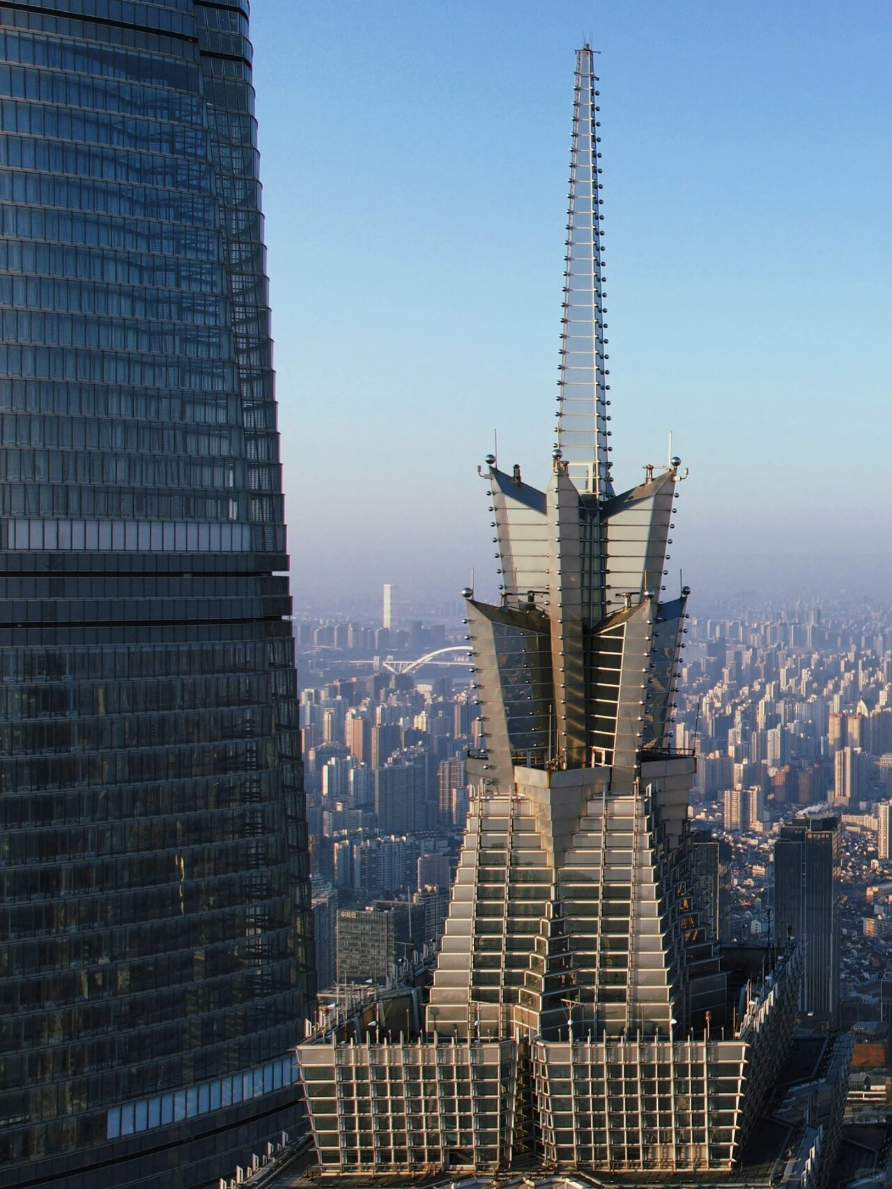 上海| 金茂大厦