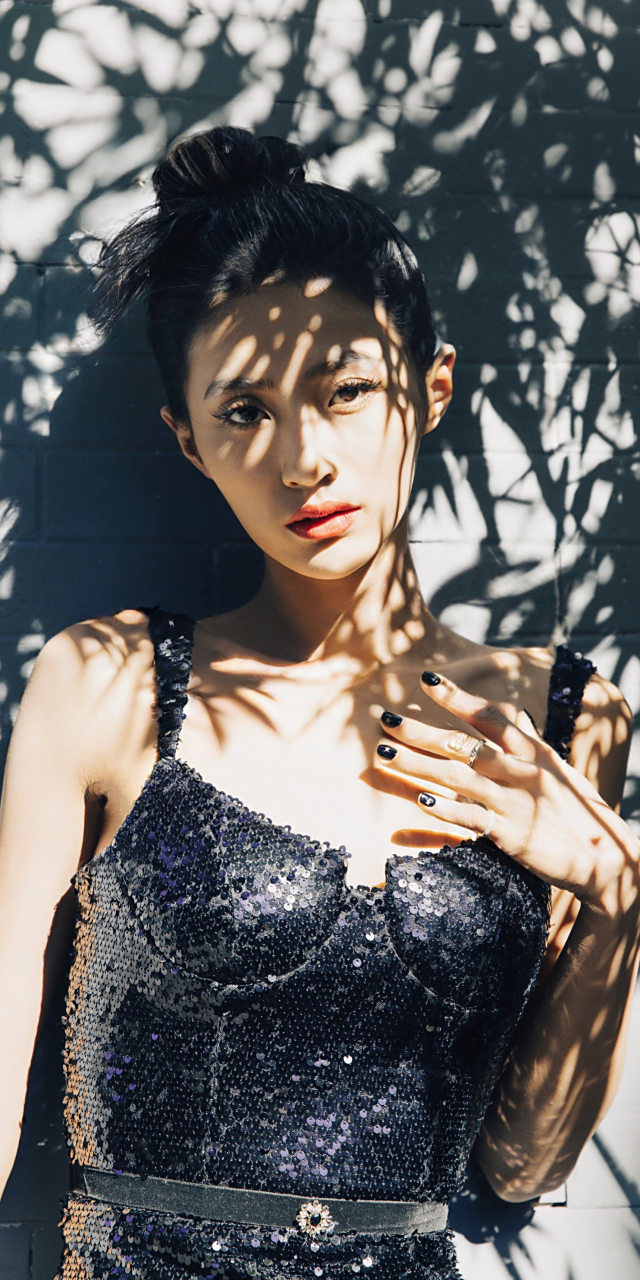 万籽麟,好身材写真壁纸组图