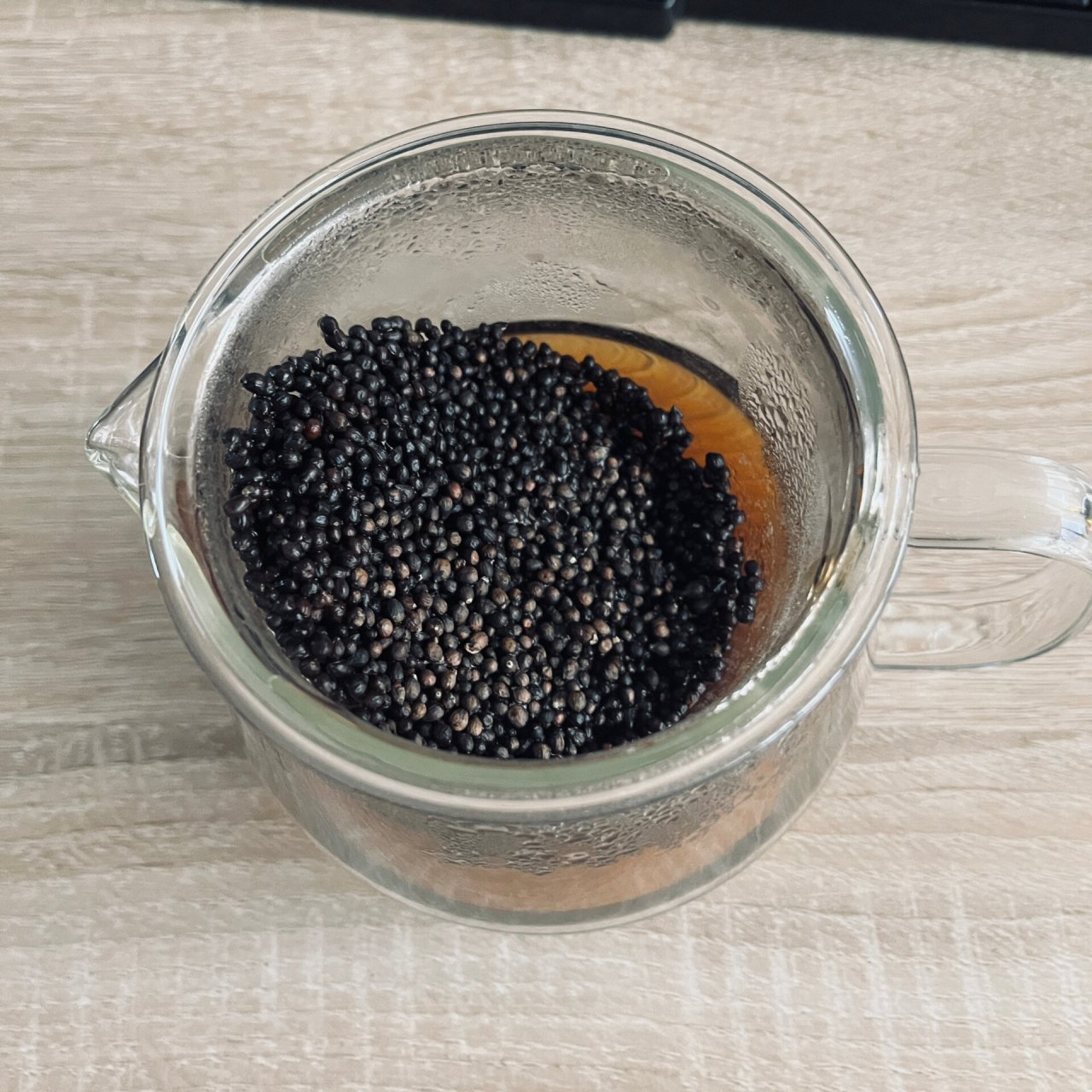又便宜功效又多 布惊籽泡水:具有化痰止咳,除湿祛风,清热解毒,止喘行