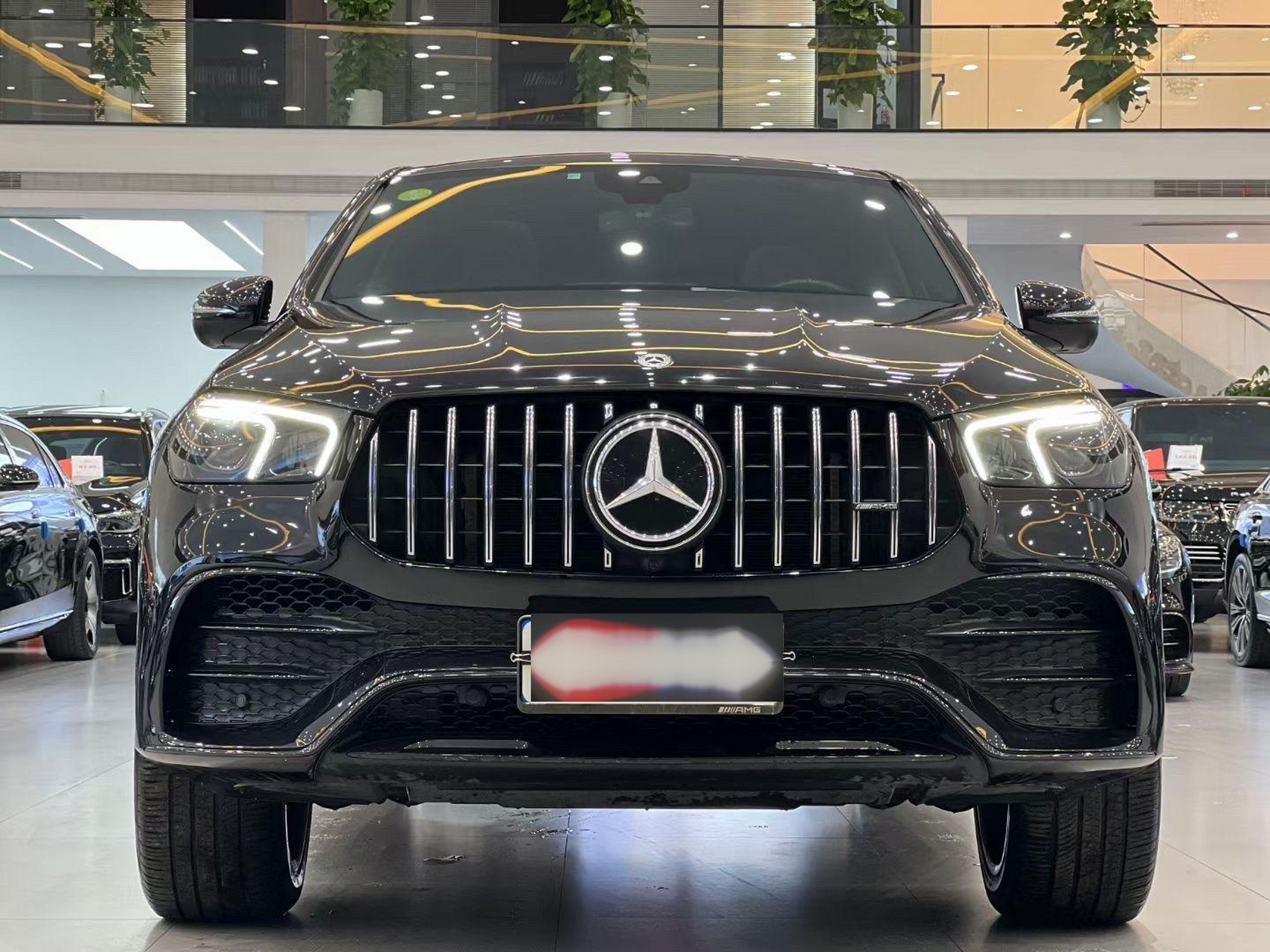 奔驰amg-gle53 轿跑,柏林之声,底盘升降,21寸轮毂,全景天窗,运动排气