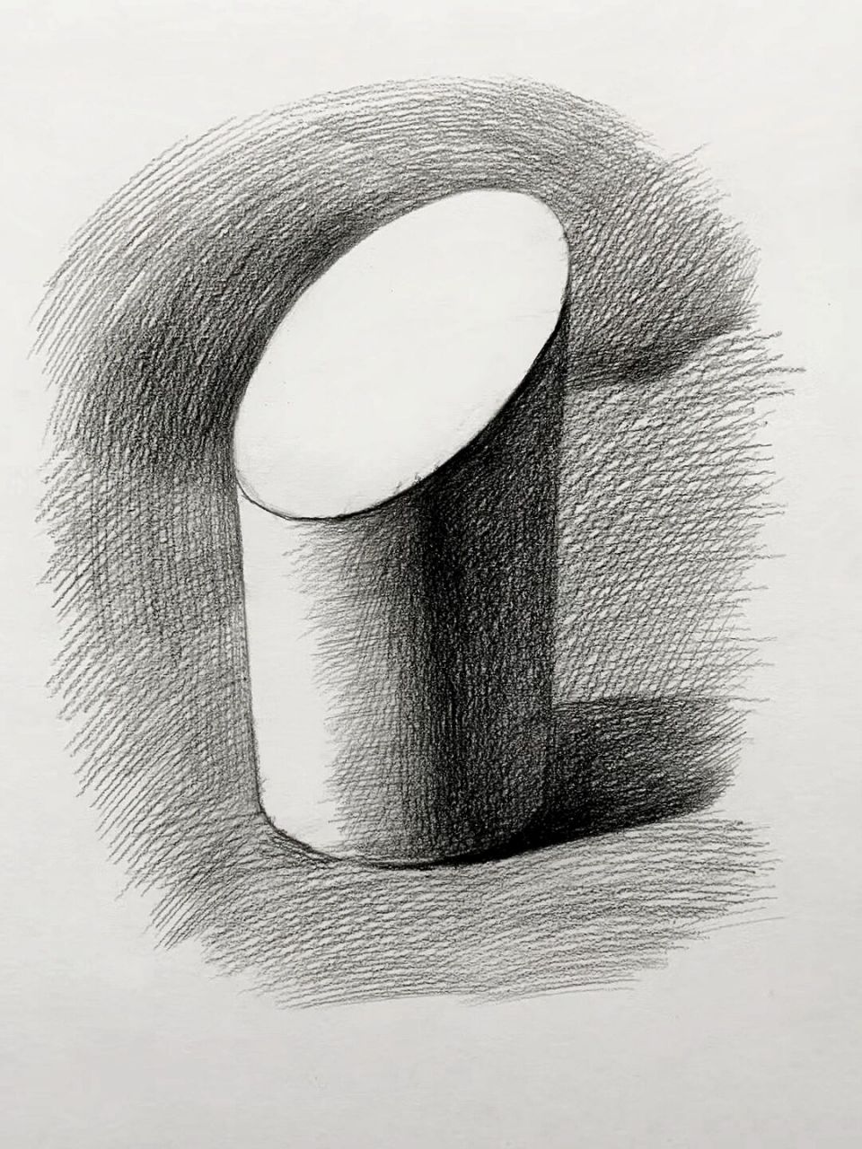 超详细的素描斜切圆柱体步骤图 11566顶面的斜切圆直接画容易起型