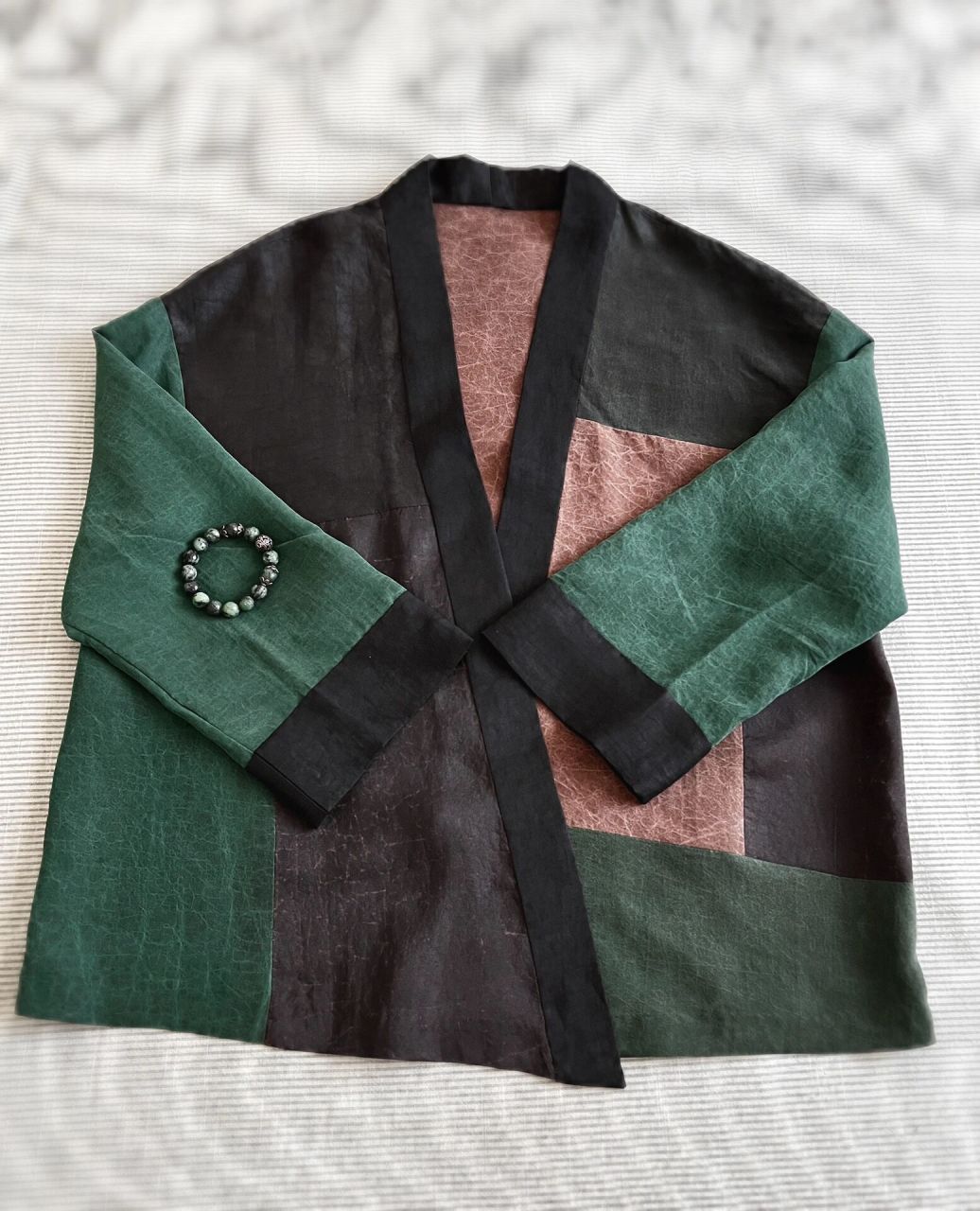 手作的快乐——-香云纱拼接上衣 很久没做手作了,这次缝纫机 手工缝制