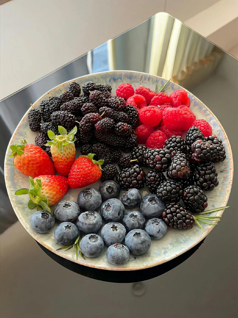 花青素是一类天然色素,分布在各种植物,蔬菜,水果中.