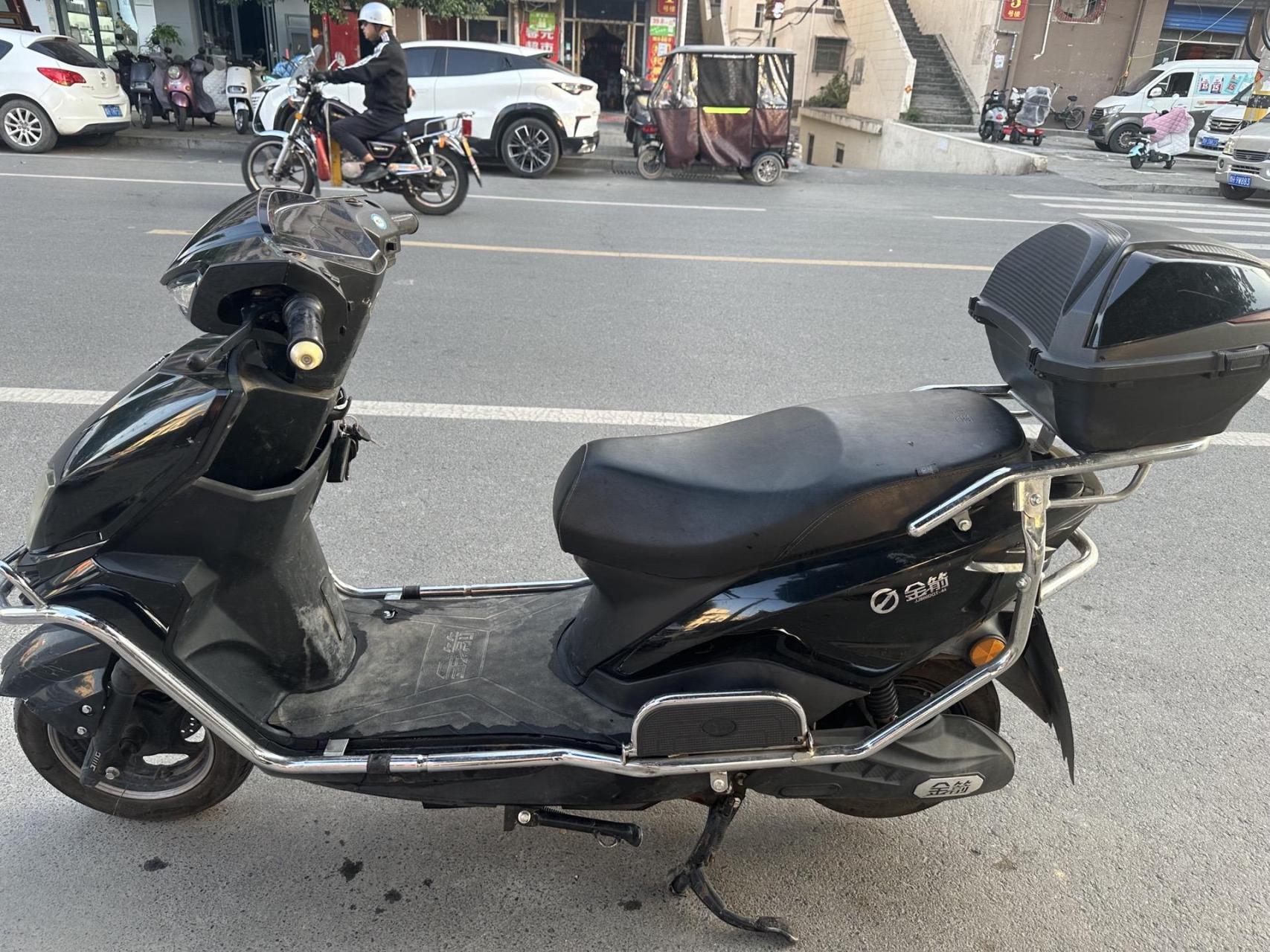 72v32a电池金箭电动车1299元.72v32a电池 金箭电动车 1299元