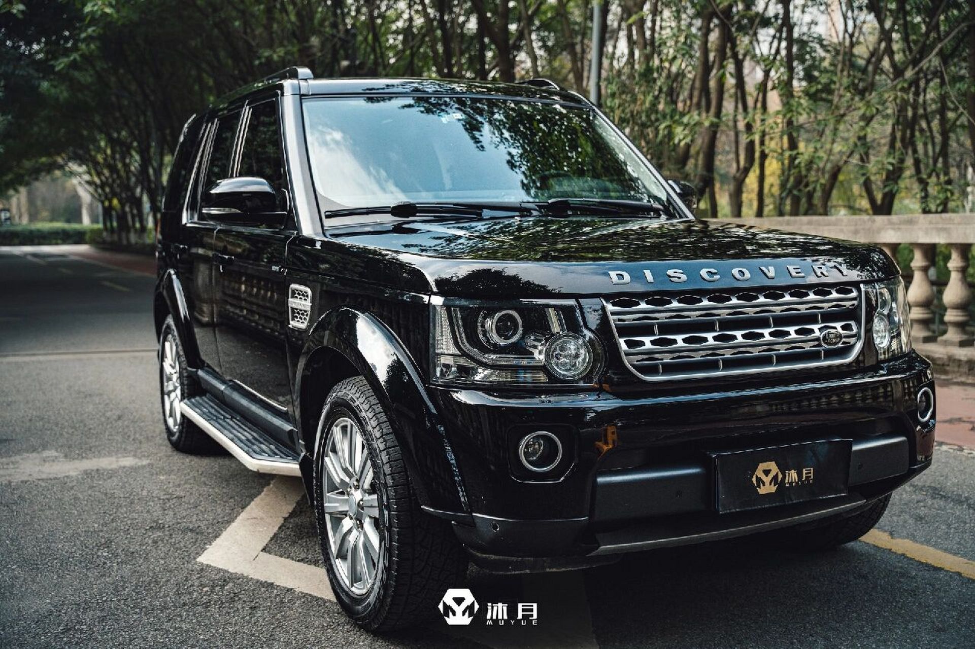 suv黑武士超级亮黑贴膜霸气十足       muyue沐月出品: 项目:改色矩阵