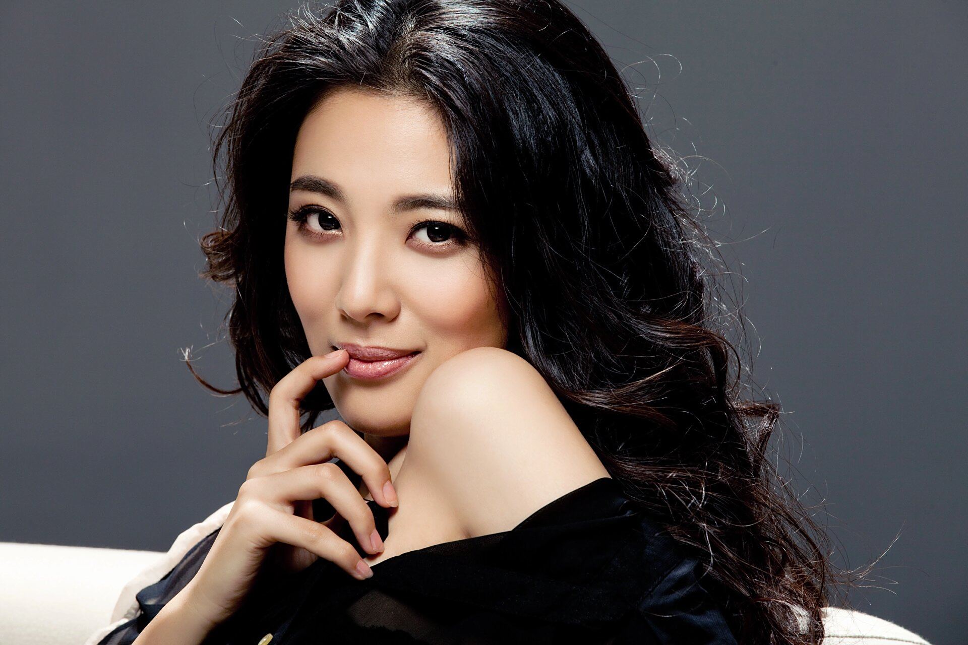 演员 张倩如 见组照