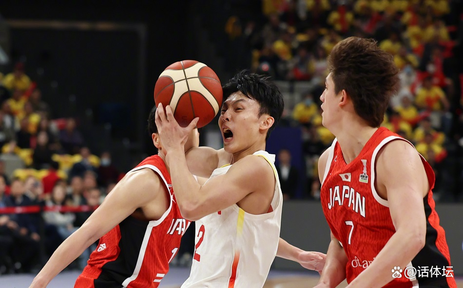 亚洲联赛争夺激烈，各队斗志昂扬