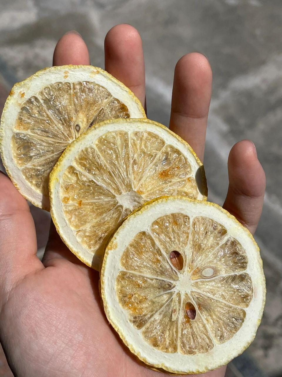 请这样泡柠檬水93 家里的绿茶9577冻干柠檬片一起 放冰箱冷泡一