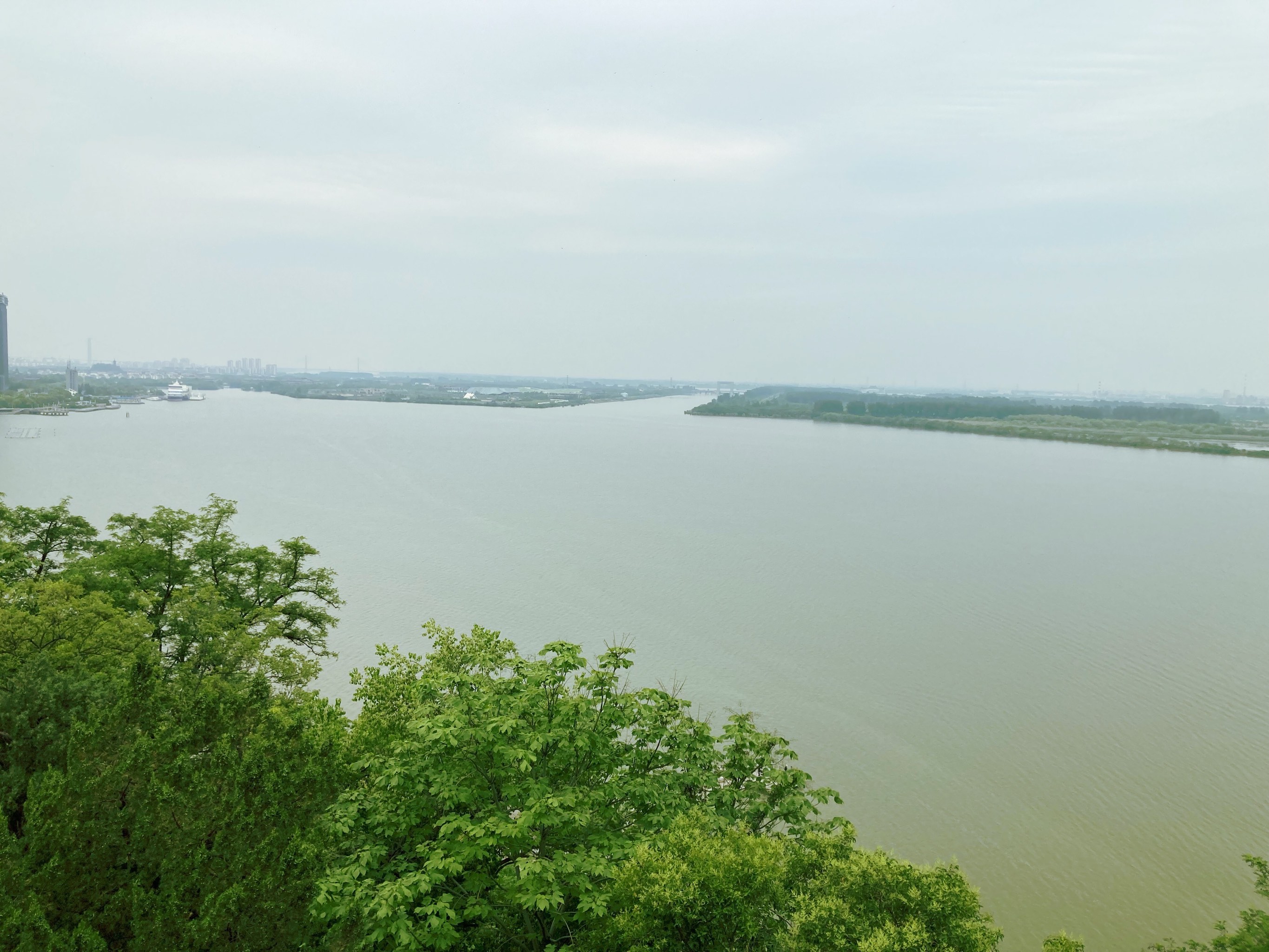 镇江北固山怀古
