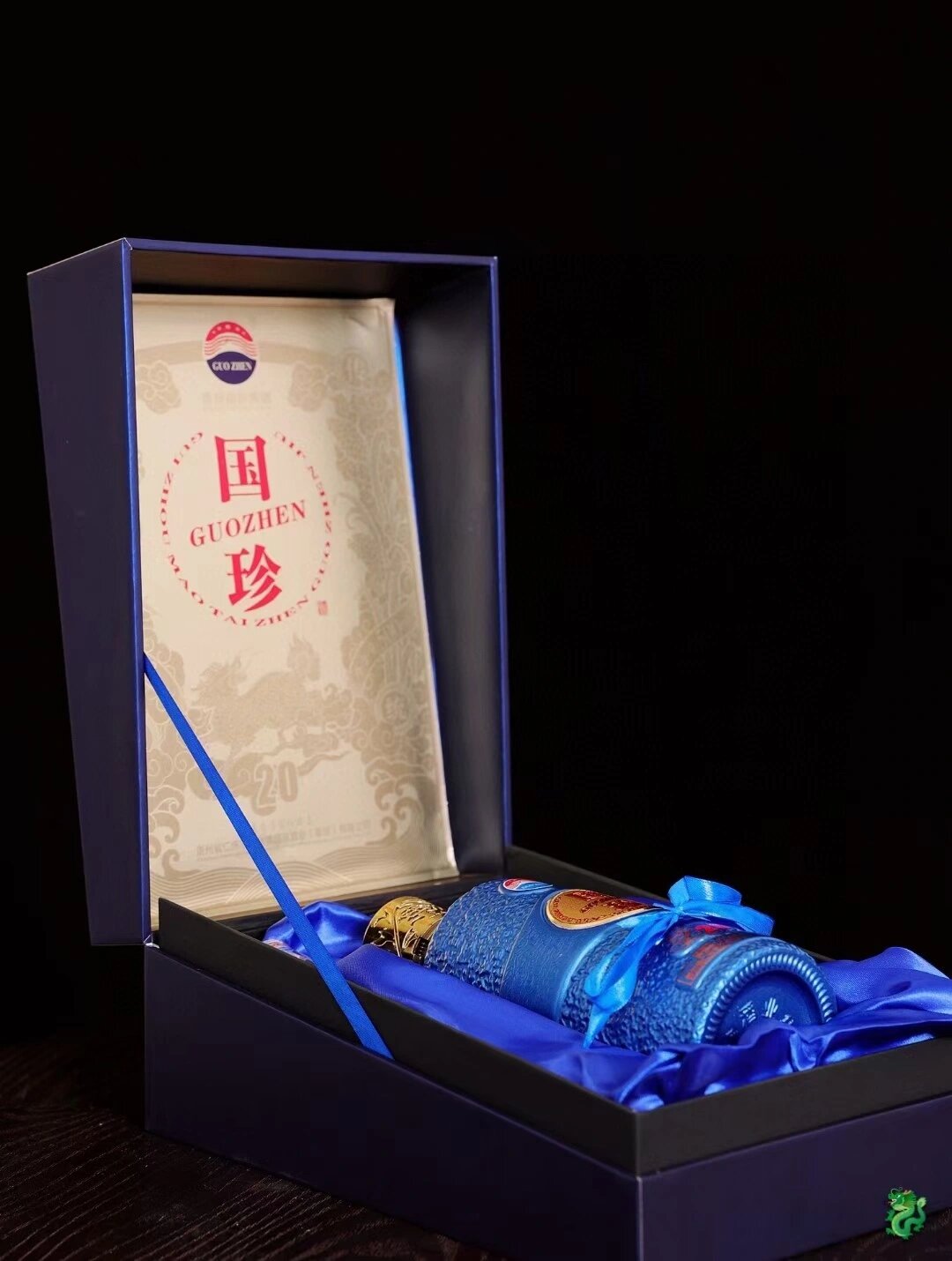 送礼不仅要酒质好,还要包装大气,国珍20年 这款酒是贵州茅台镇国珍