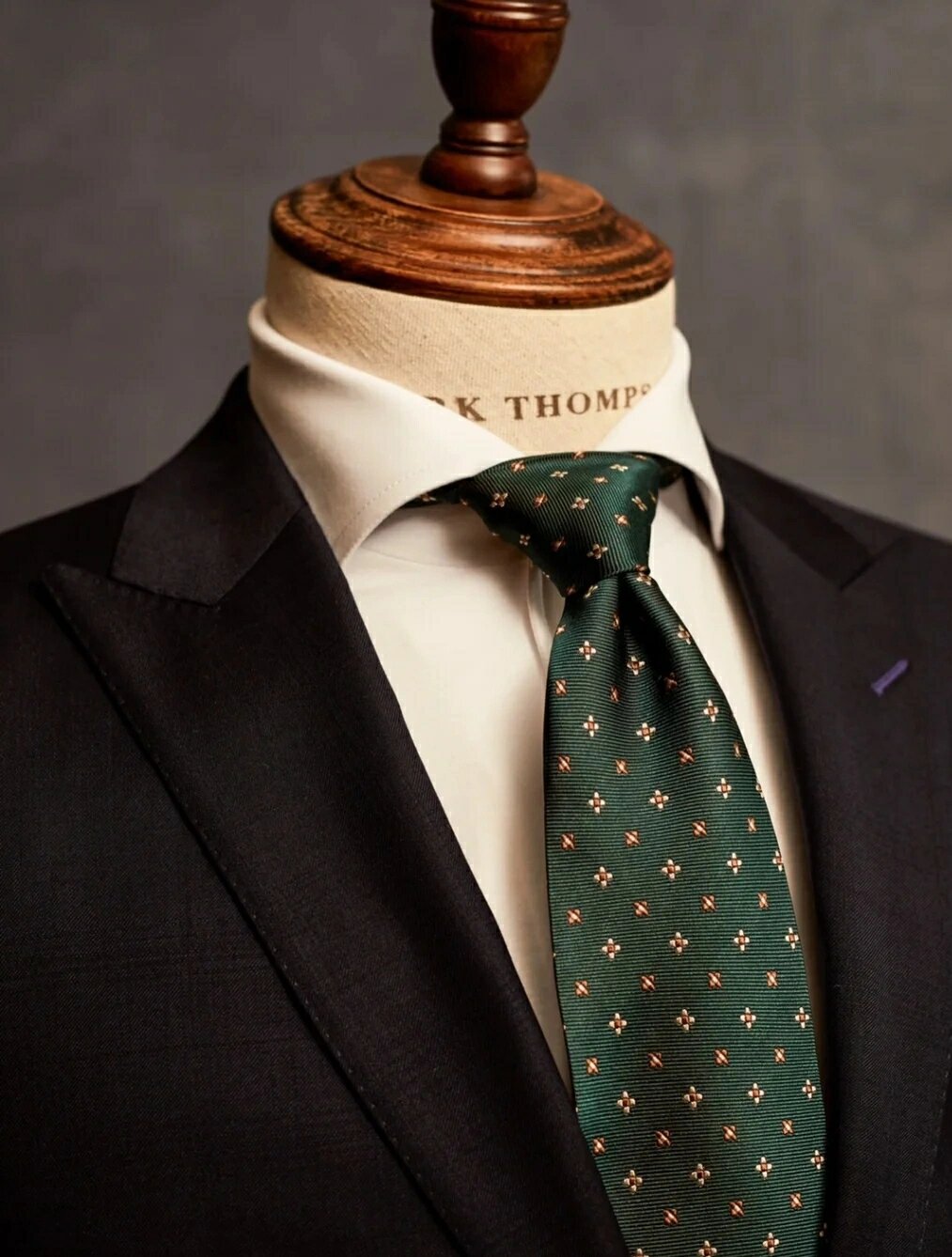 绕不开的黑西装红领带71该不该这么搭71 一些重要场合,很多领导