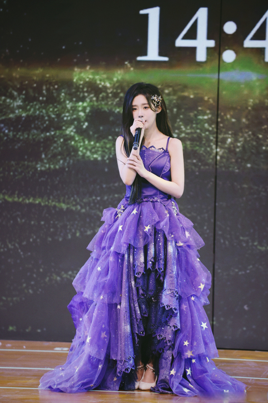 张智杰#   90 希望因为是我 所以被爱着 希望因为是我 所以被奔赴