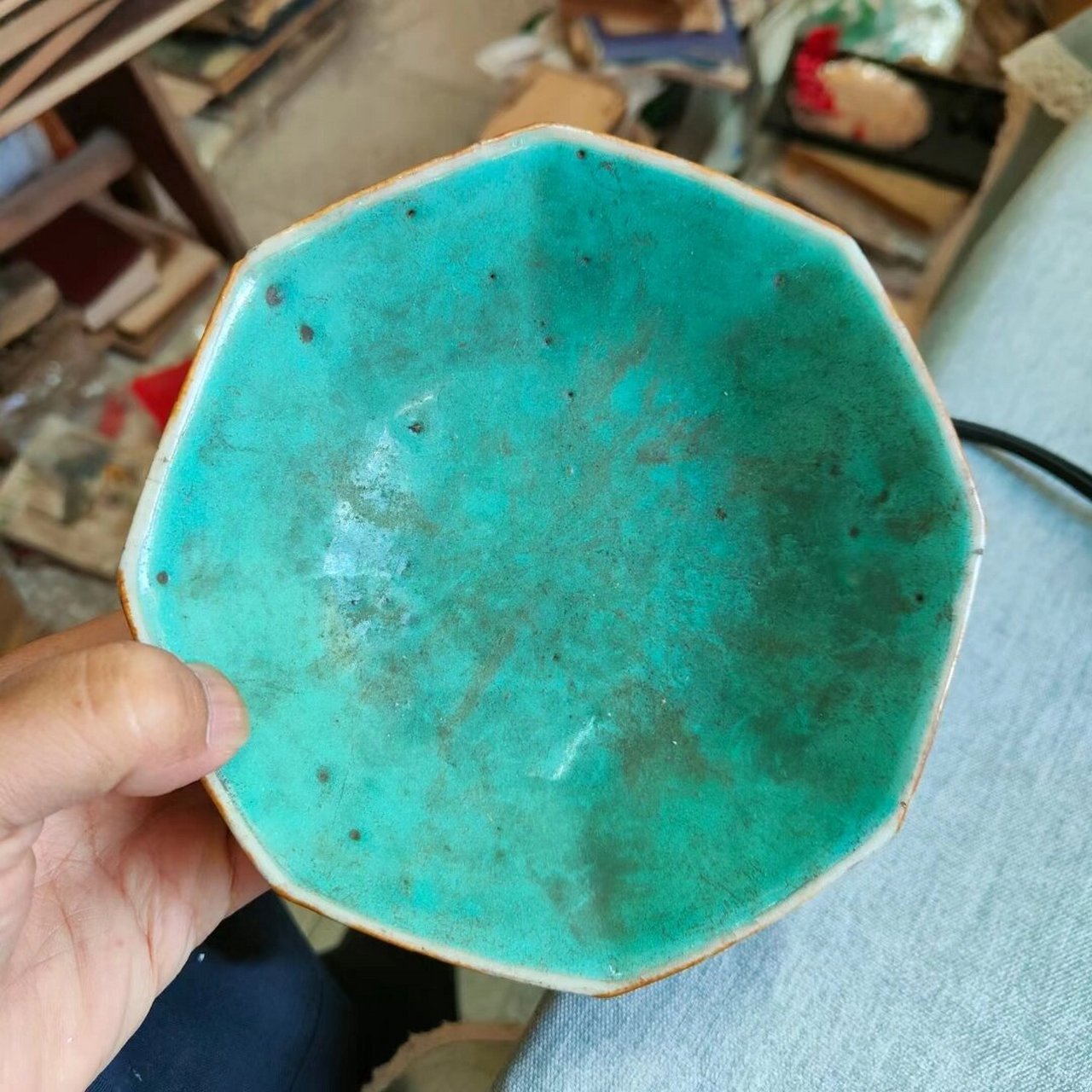 清代粉彩八角碗,冲线瑕疵,150包邮