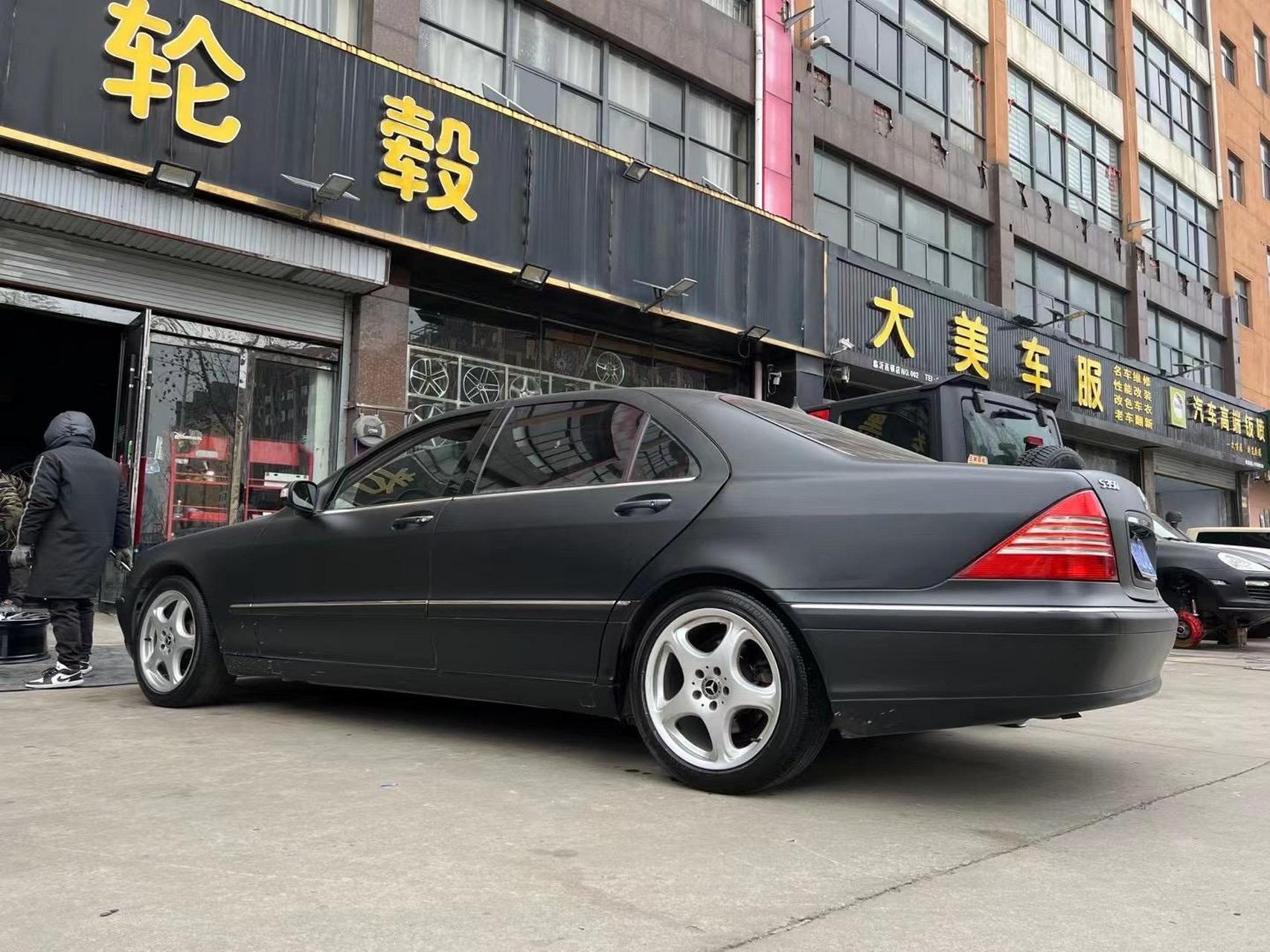 奔驰w220 蝴蝶奔 升级s600原厂 18寸轮毂,经典五副跟单的再来,还可以