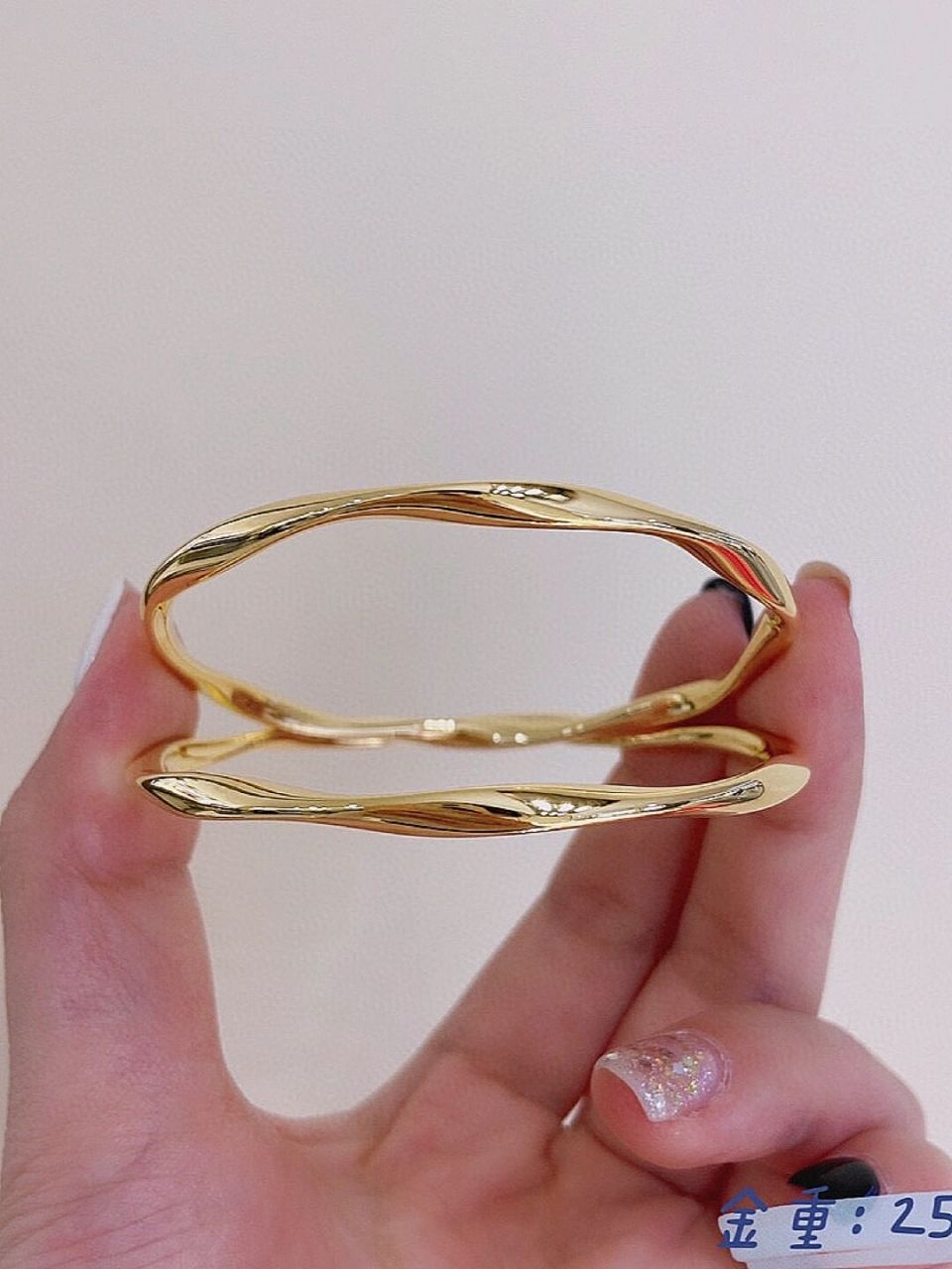 2022年90后小仙女必备金手镯,克价395超值 -今年爆款的黄金手镯当属