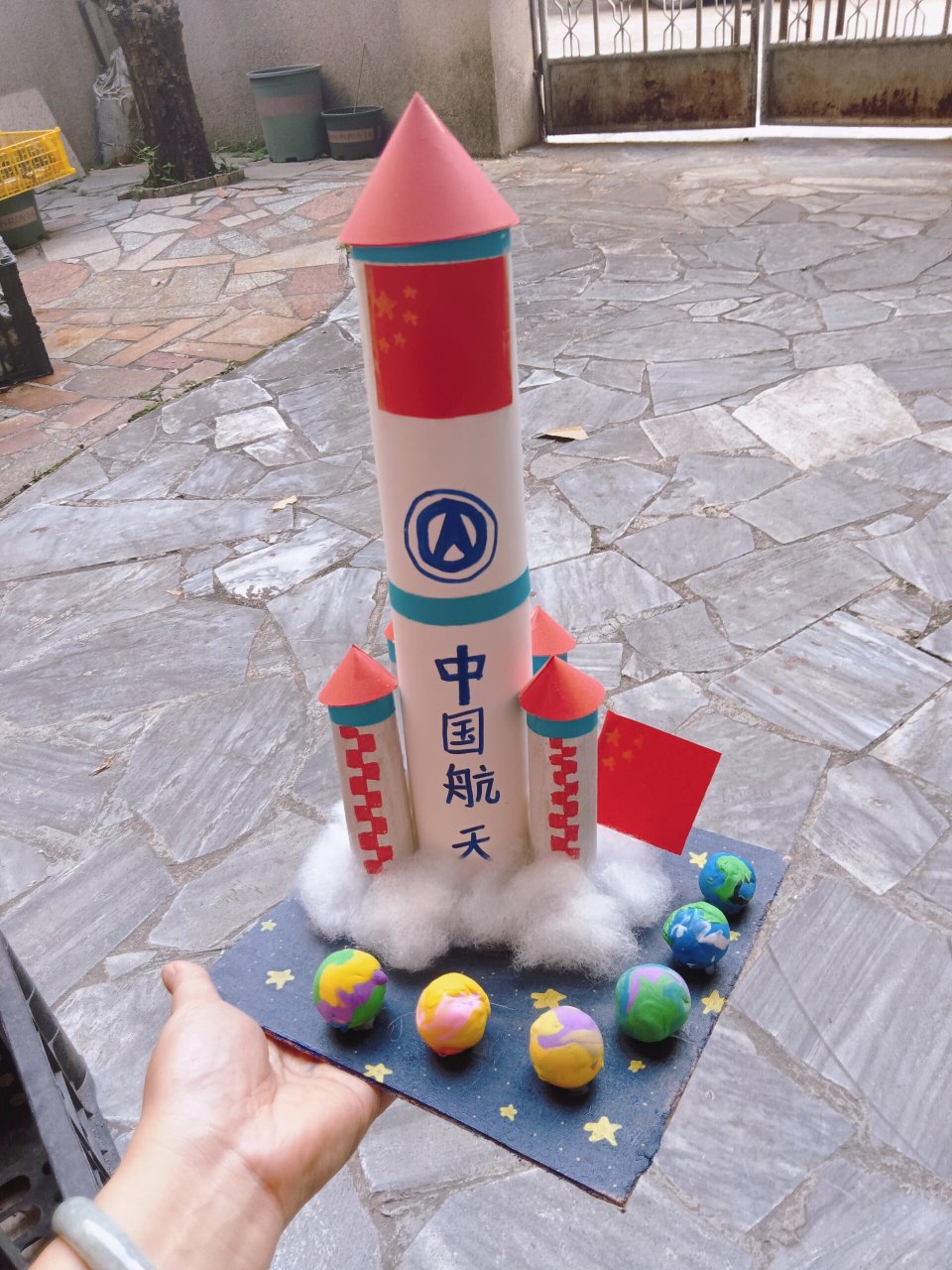 火箭手工制作,航天科技 火箭升空,环保材质,作业#亲子手工diy# #科技