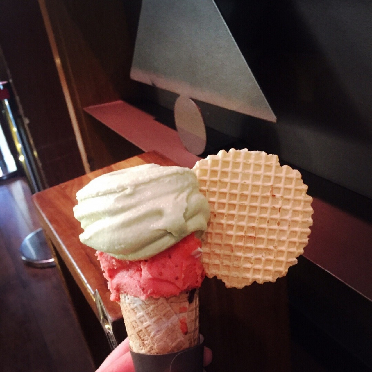 94吃在949594grom的冰淇淋还是那么好吃 94吃在9495