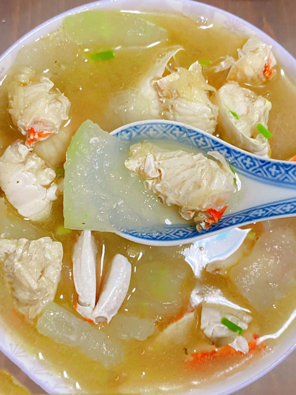 洋葱厨房|螃蟹冬瓜汤(营养美味,夏日靓汤 螃蟹冬瓜汤 食材:梭子蟹(其