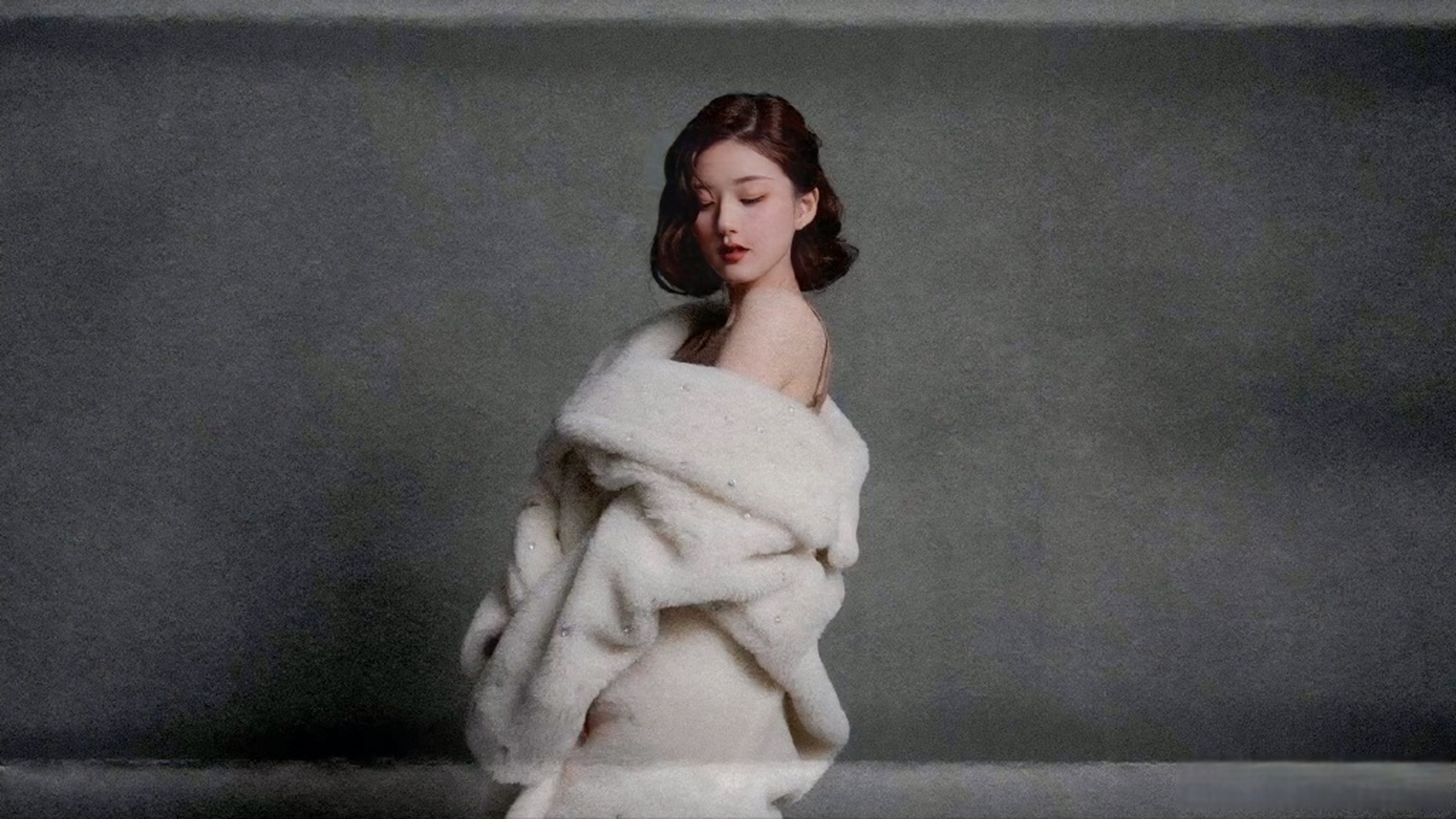 赵露思港风短发#赵露思费加罗男士八月刊油画大片预告9615百变