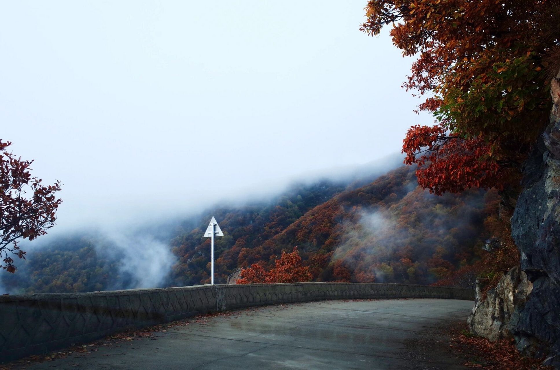 gr2丨北京郊區自駕 層林盡染百花山 99北京百花山旅遊風景區主峰