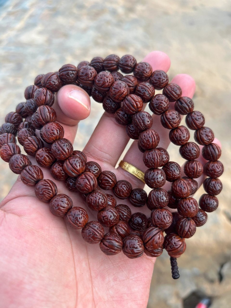 小桃核108 盘出来了 图片最后是最开始的样子