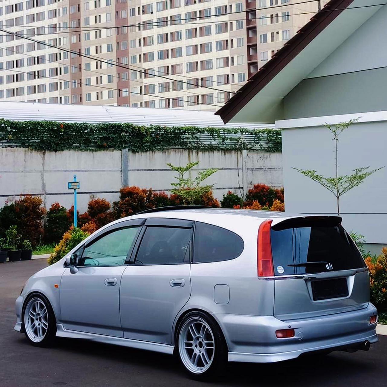 人靠衣装,车靠改装.本田时韵 情怀老车