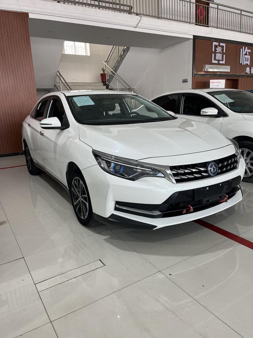 新到2021年启辰d60 自动档 电子手刹 自动驻车 大屏导航 一键启动 多