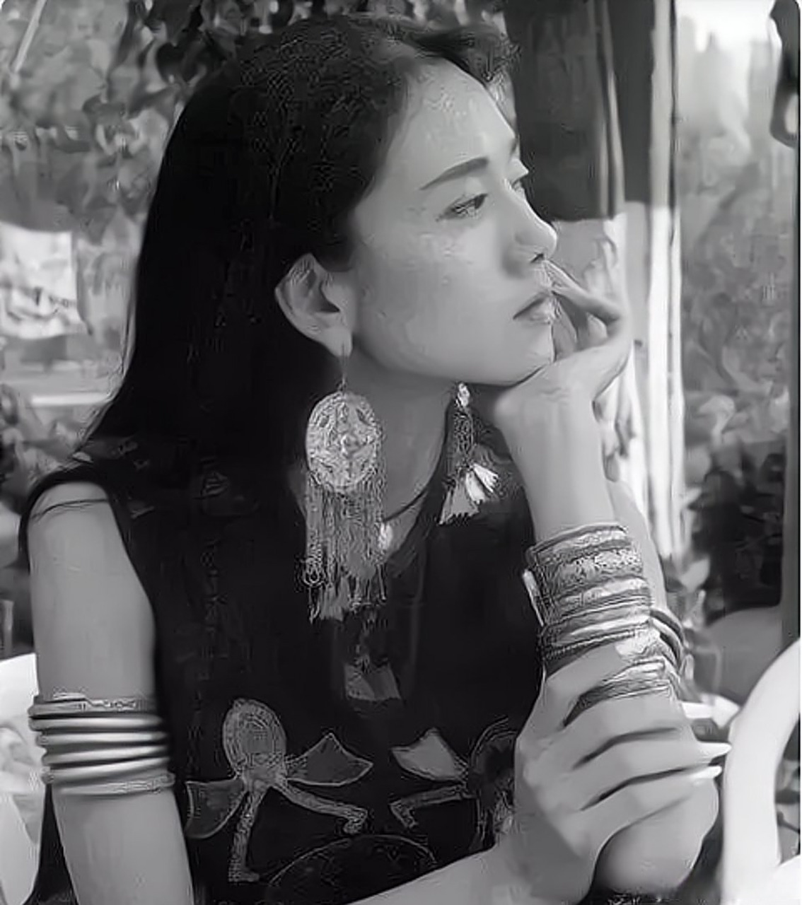 杨丽萍老师年轻时的容貌,真的一点都不输当红小花