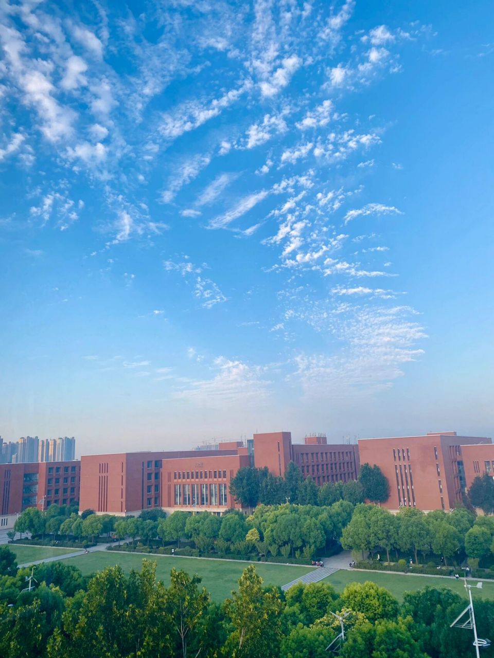 中原科技学院 环境不错