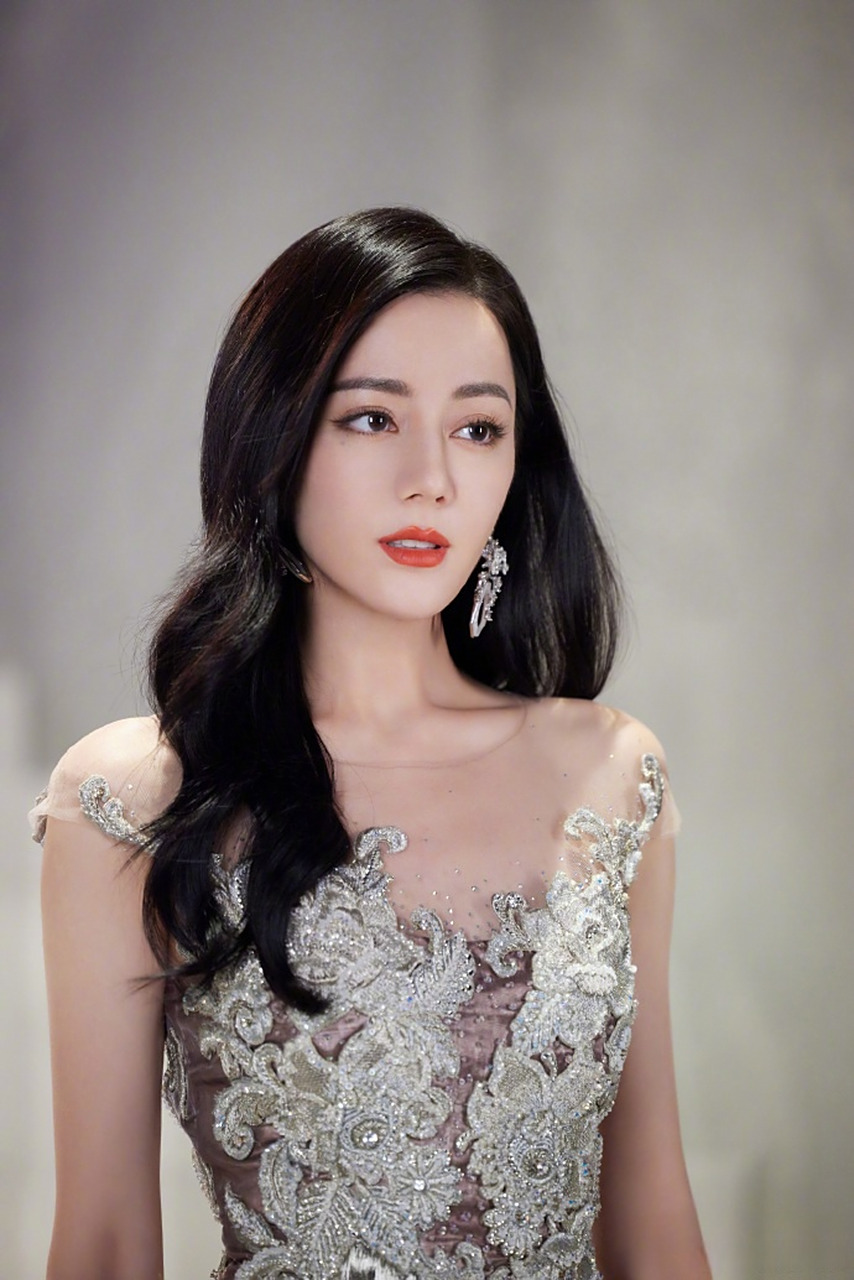 《花儿与少年丝路季》先导片上线,原来dear-迪丽热巴 的微信名叫bad